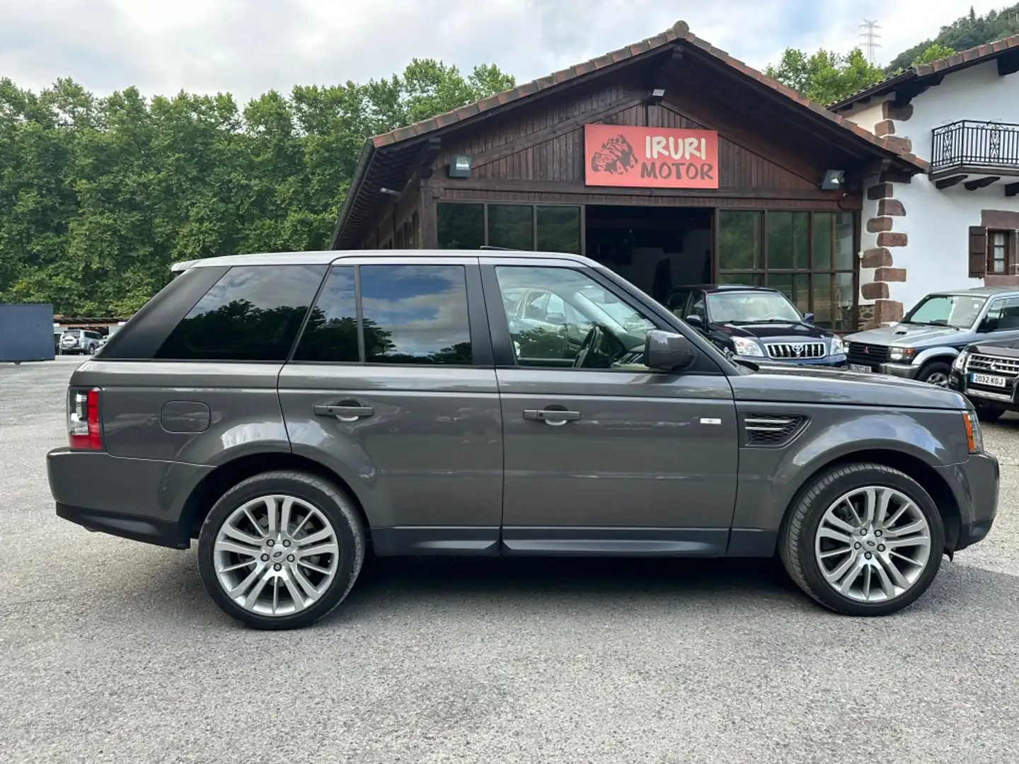Land Rover Range Rover Sport 3.0SDV6 HSE Aut. Grey - 1