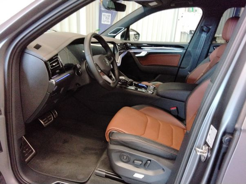Volkswagen Touareg 3.0 V6 TDI R-Line 4Motion — photo 5
