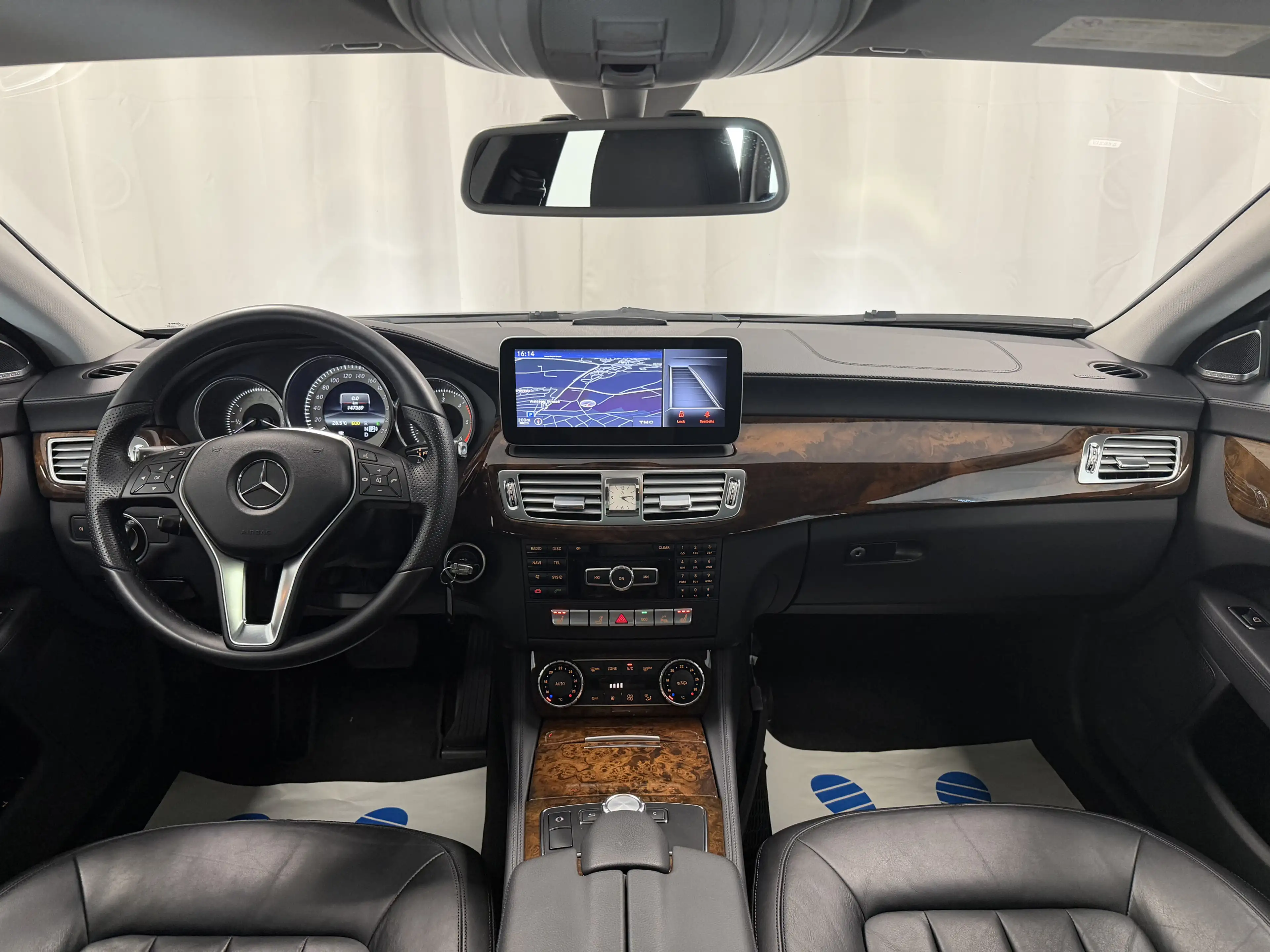 Mercedes-Benz CLS 350 CDI 4Matic Aut. HK Navi — photo 12