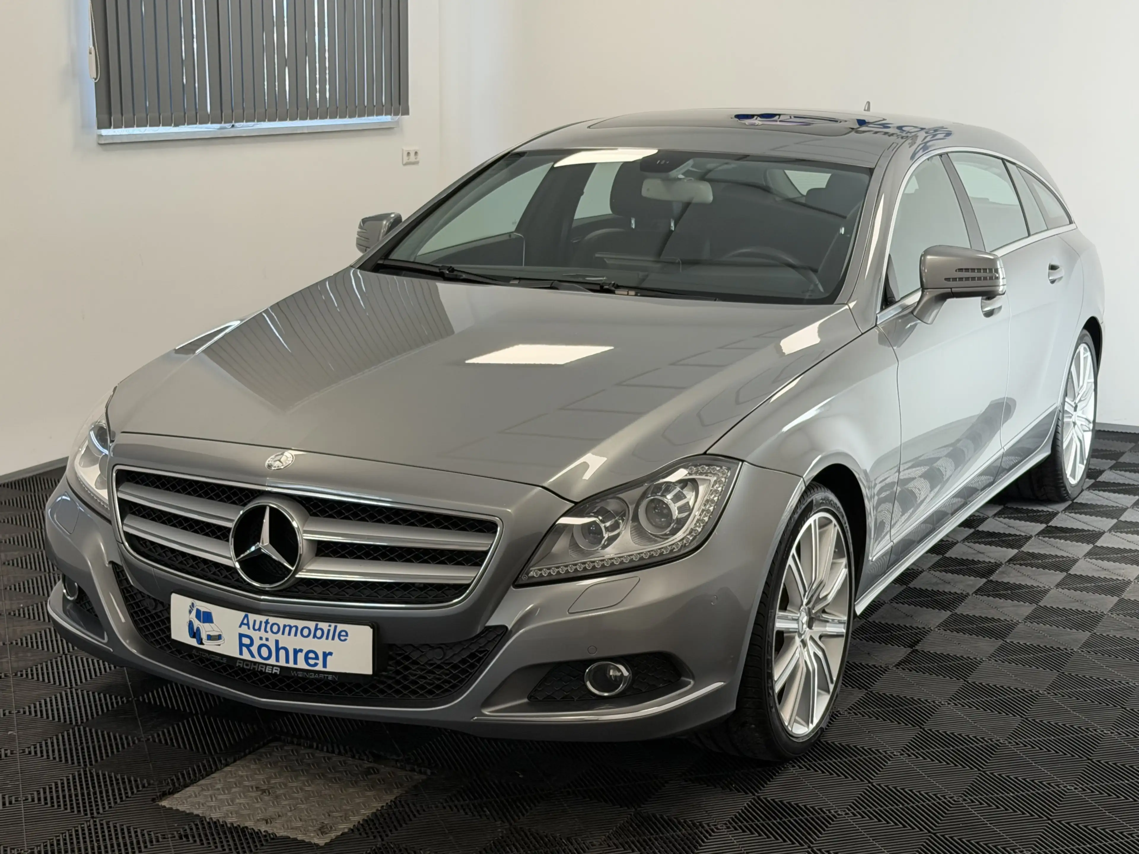 Mercedes-Benz CLS 350 CDI 4Matic Aut. HK Navi — photo 2