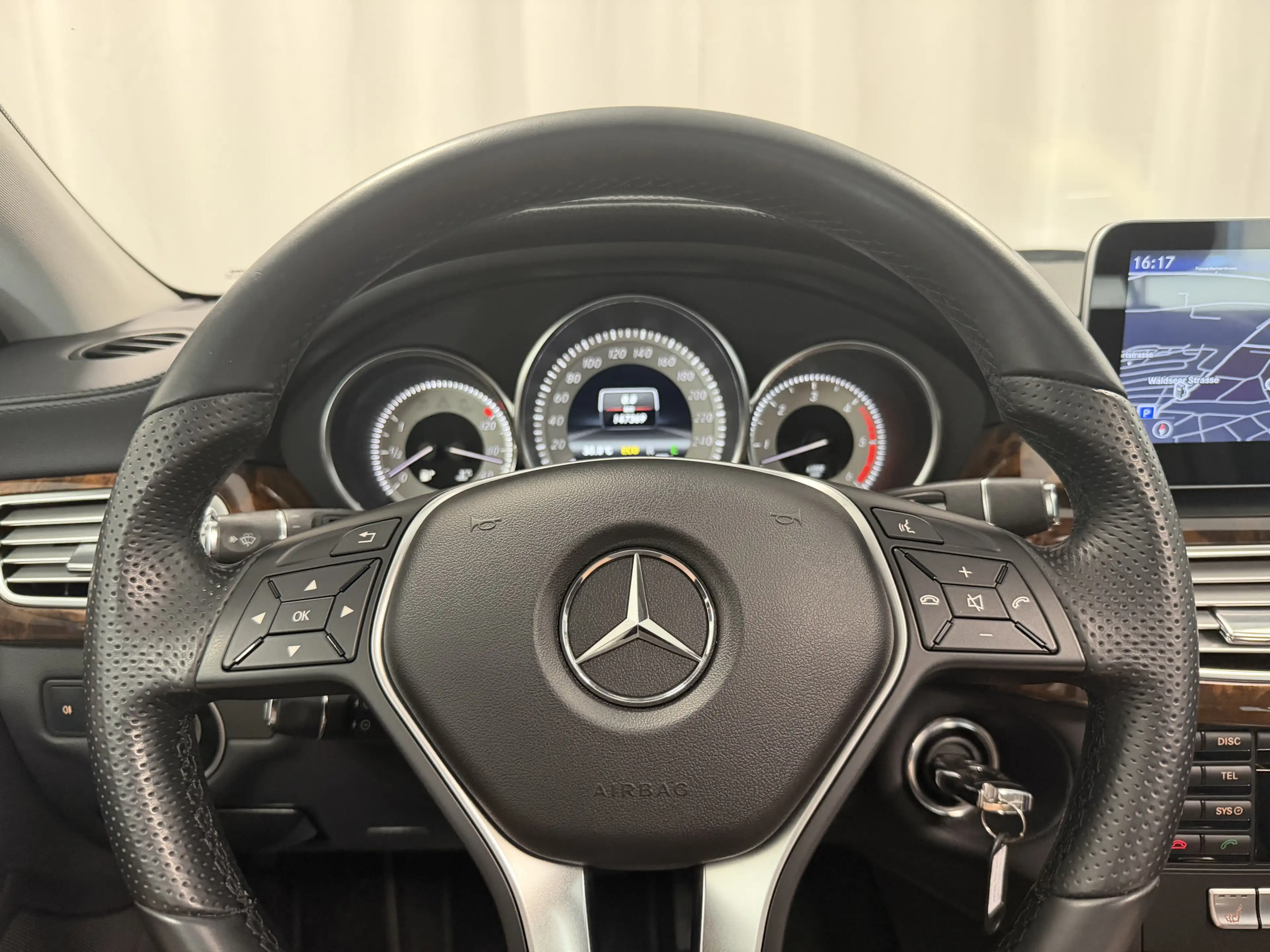 Mercedes-Benz CLS 350 CDI 4Matic Aut. HK Navi — photo 14