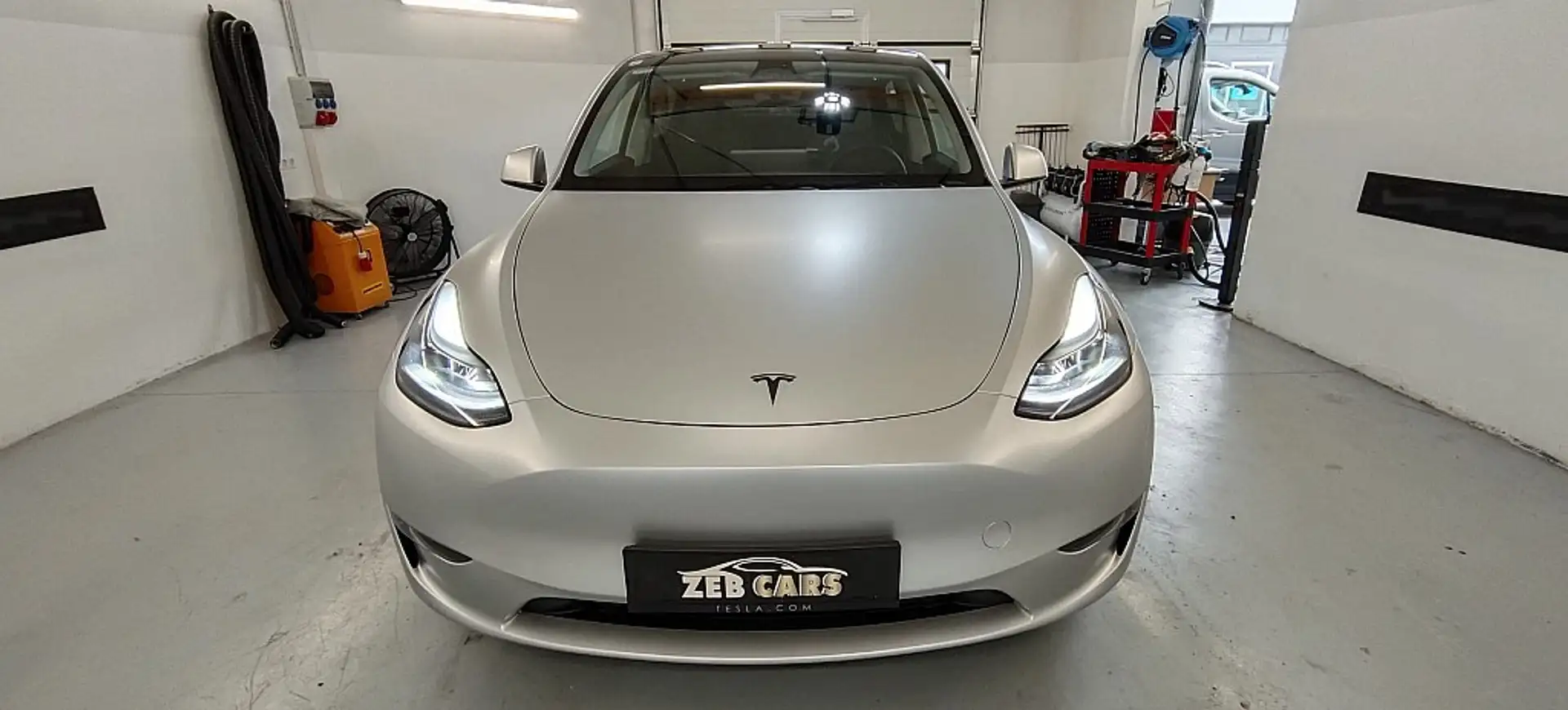Tesla Model Y Performance AWD Blanc - 2