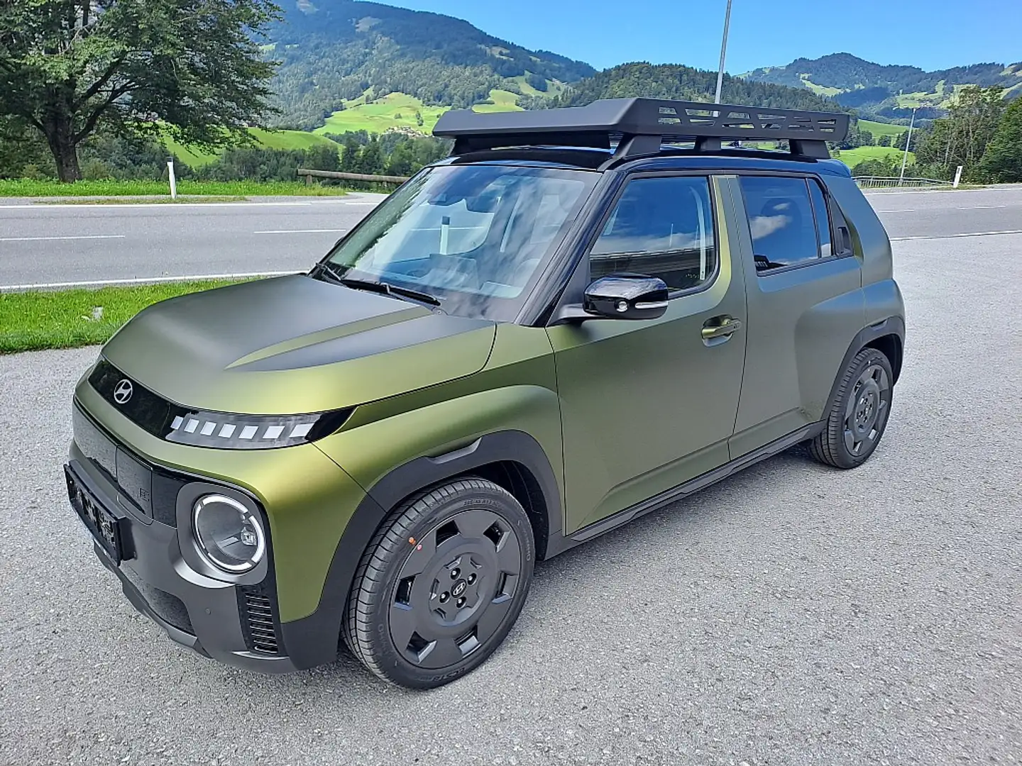 Hyundai Inster 49kWh Cross Line Grün - 1