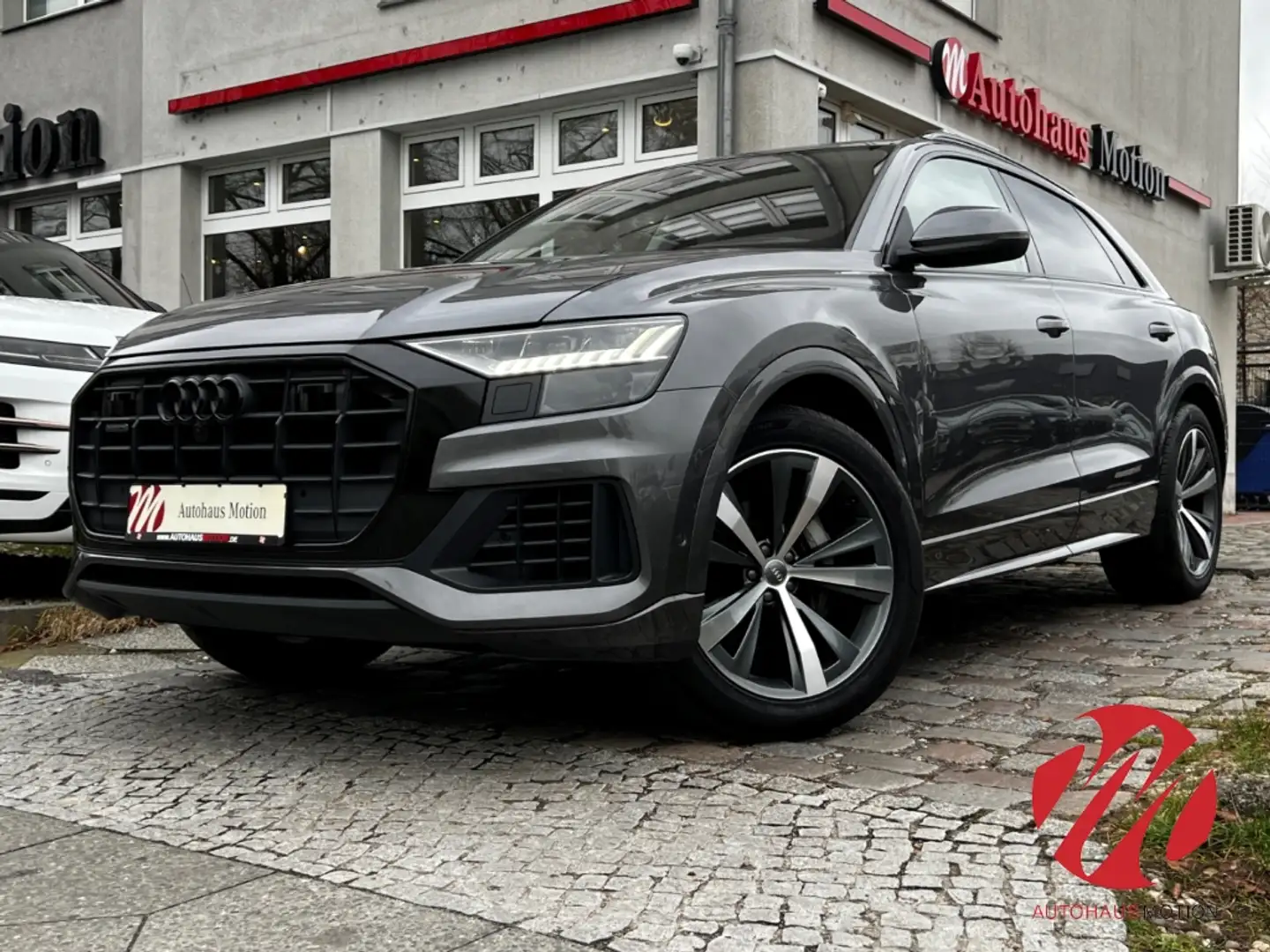 Audi Q8 50 TDI quattro 3.0 MATRIX NIGHT VISION 360° HUD AM Grau - 2