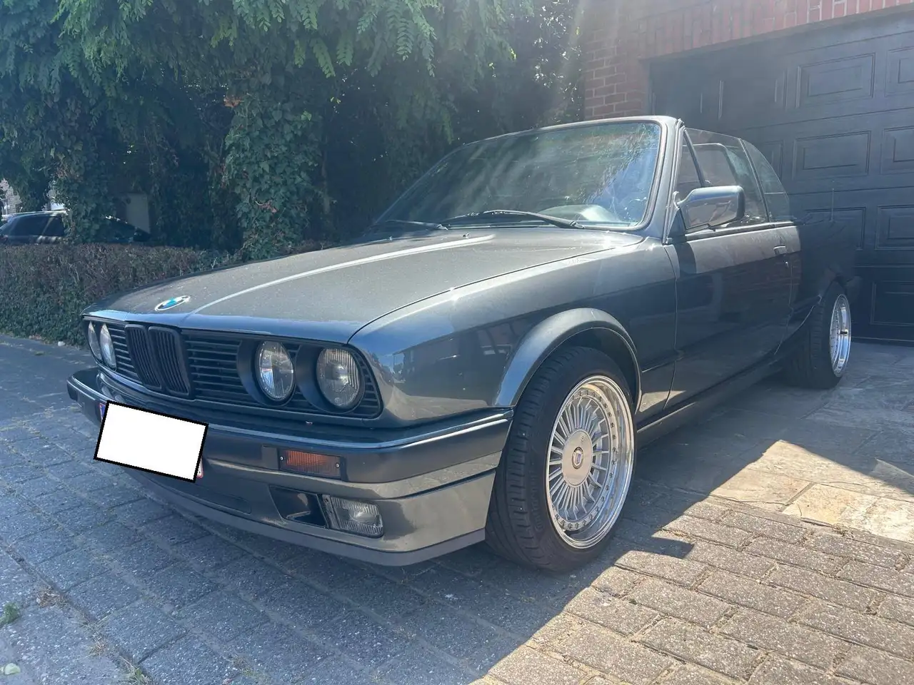 BMW 318 Shadow Line, foto 1