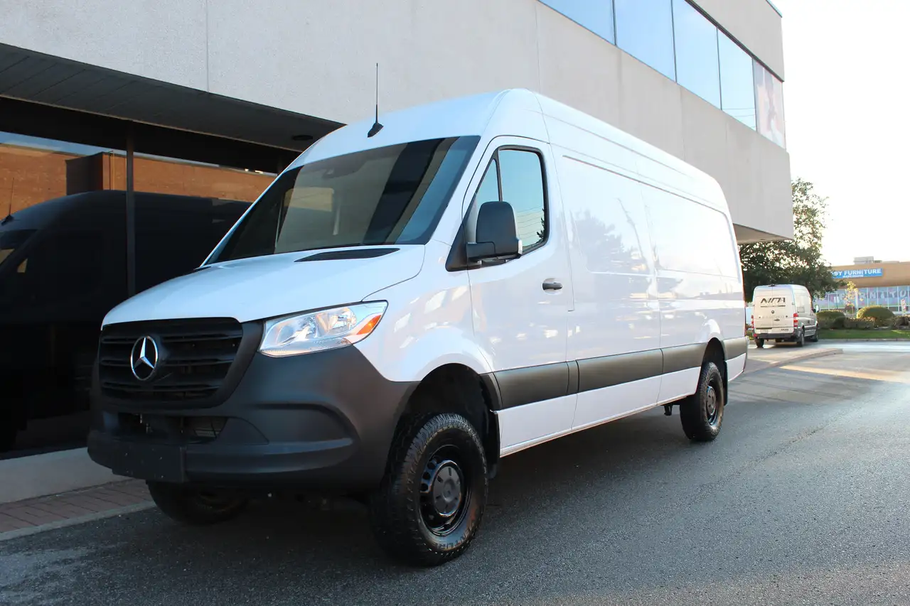 Mercedes-Benz Sprinter снимка Mercedes-Benz Sprinter