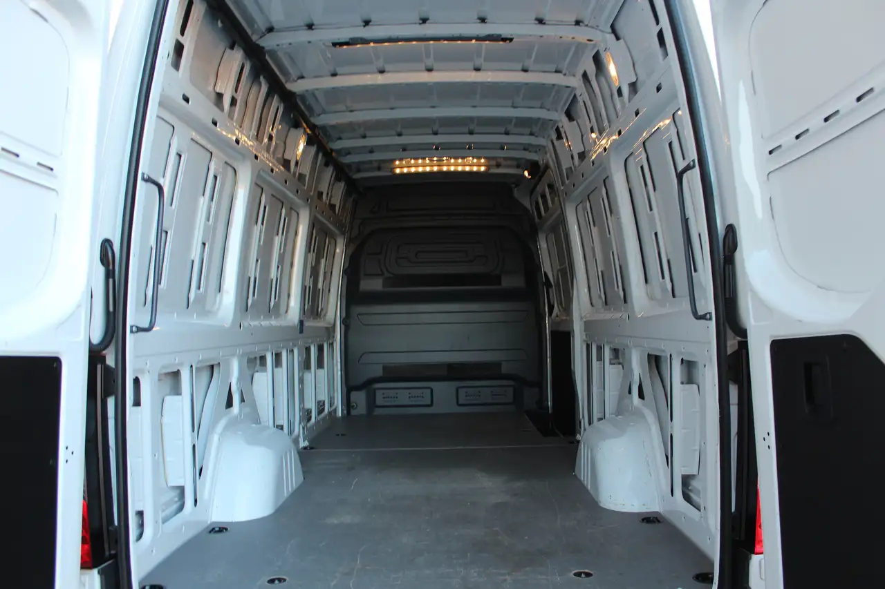 Mercedes-Benz Sprinter снимка Mercedes-Benz Sprinter