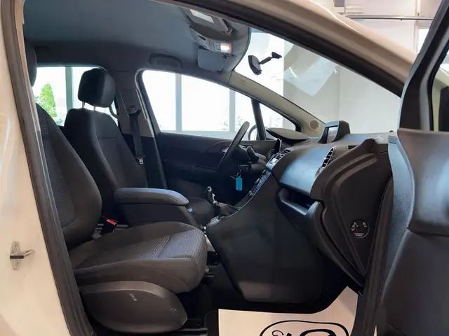 Opel Meriva view 12
