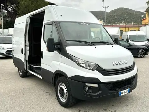 Usata IVECO Daily 35S14 Passo 3520 H2 Furgone Diesel