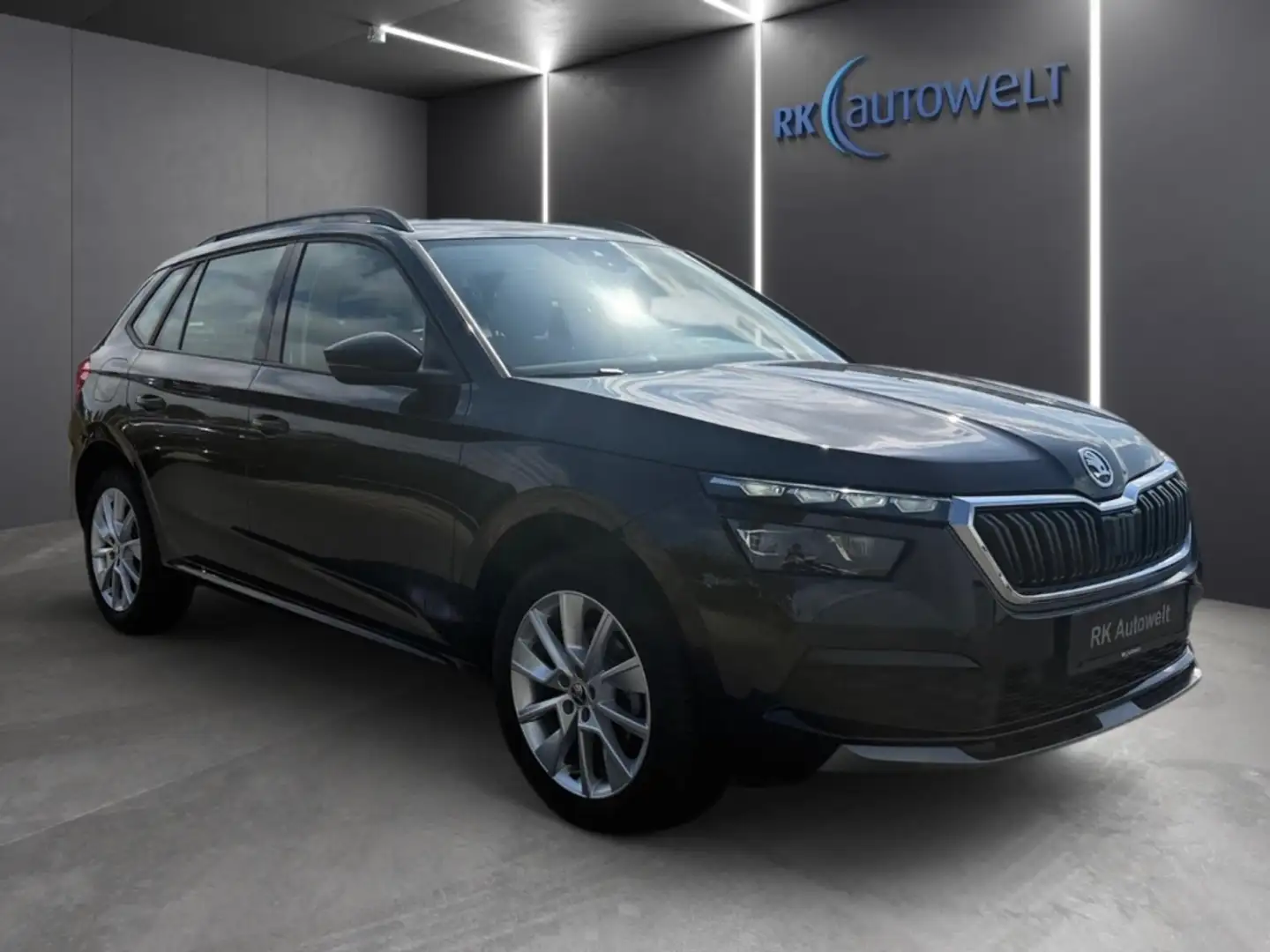 Skoda Kamiq 1.5 TSI Ambition Navi El. Heckklappe Schwarz - 2