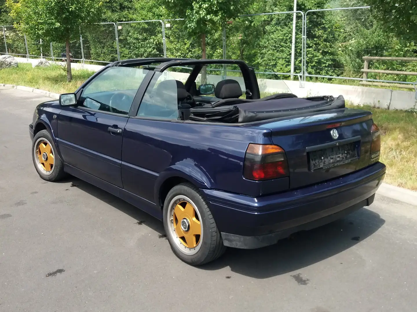 Volkswagen Golf Cabriolet Golf Rabbit Cabrio el. Verdeck Modrá - 1