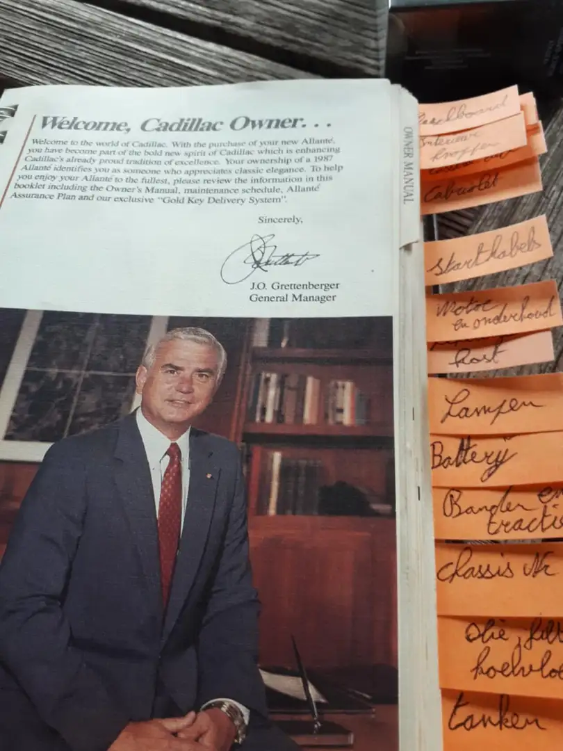 Cadillac Allante PININE FARINA Rot - 1