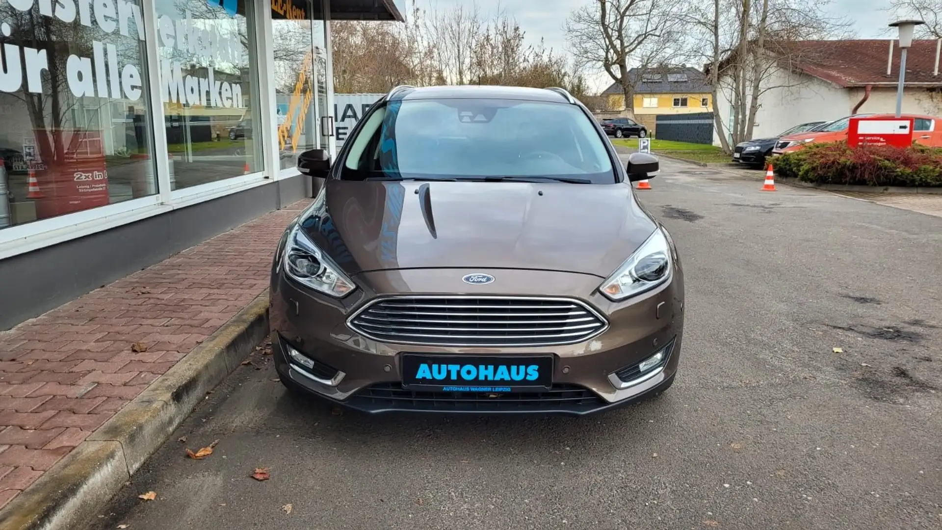 Ford Focus Turnier 1,5 Eco Boost Titanium *Navi*SHZ - 2