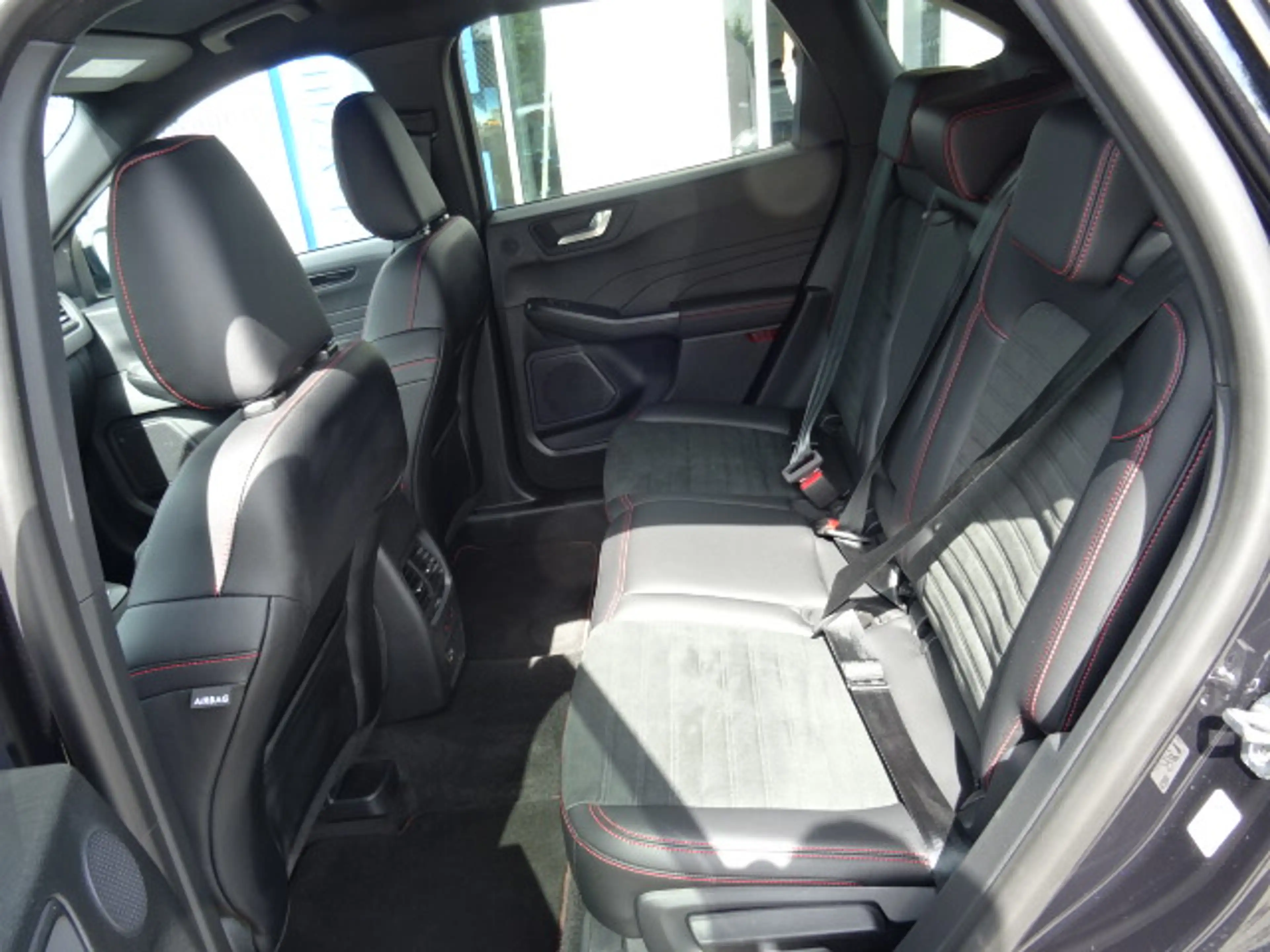 Ford Kuga 1.5 Ecoboost ST-Line X +HUD+LED — photo 7
