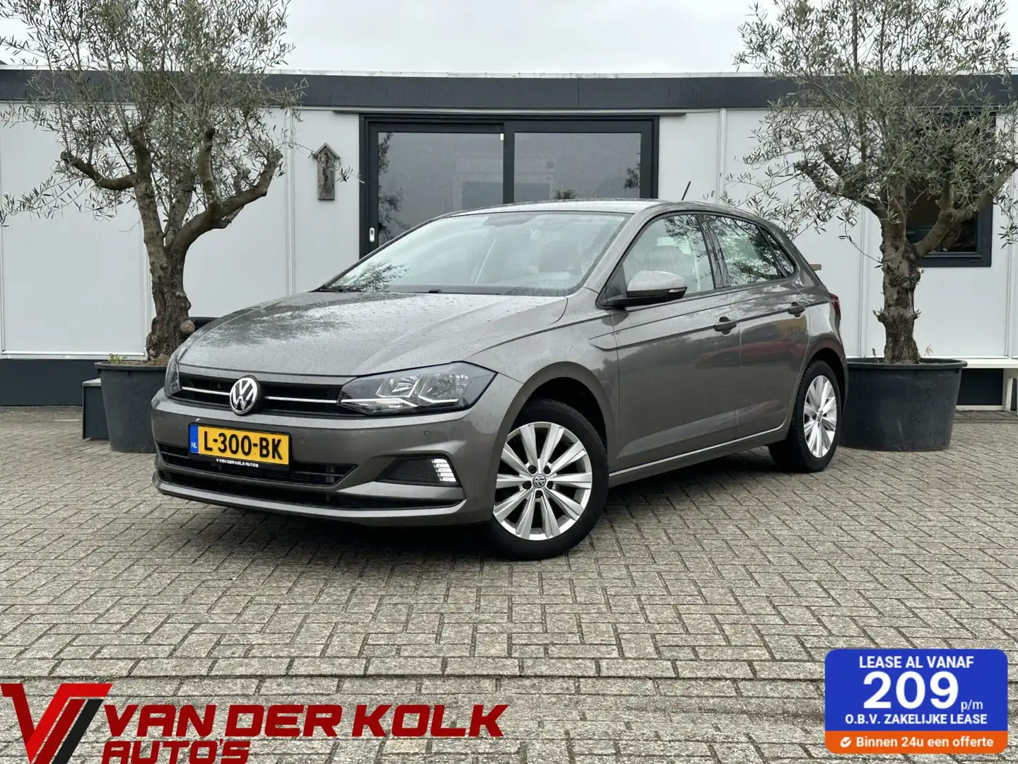 Volkswagen Polo 1.0 TSI Comfortline Automaat Carplay Climate LED N Grijs - 1