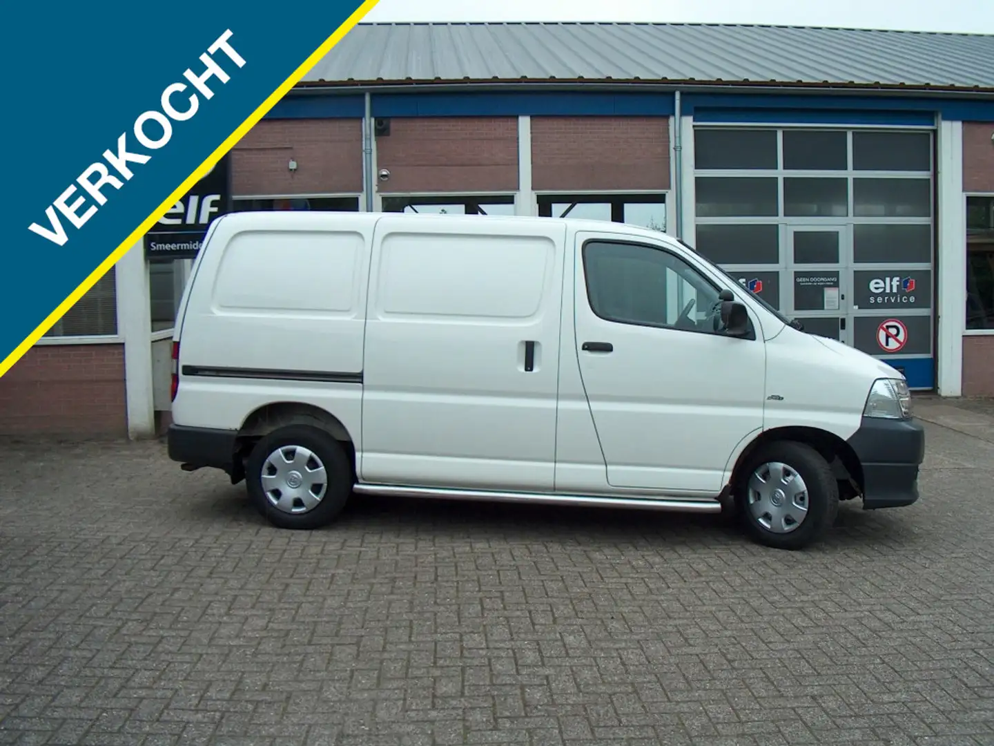 Toyota Hiace 2.5 D-4D KWB Comfort Alb - 2