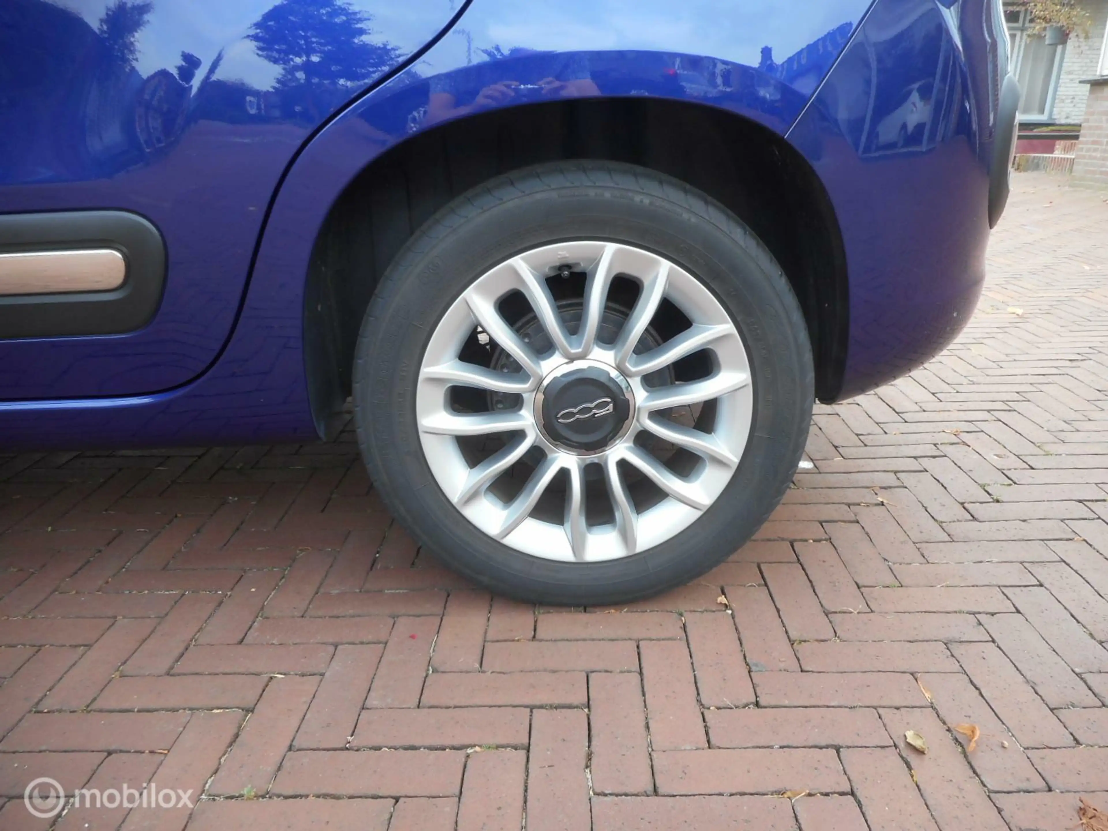 Fiat 500L TwinAir Turbo 105 Lounge ECC+LM-16+PDC+CRUISE+META — photo 11