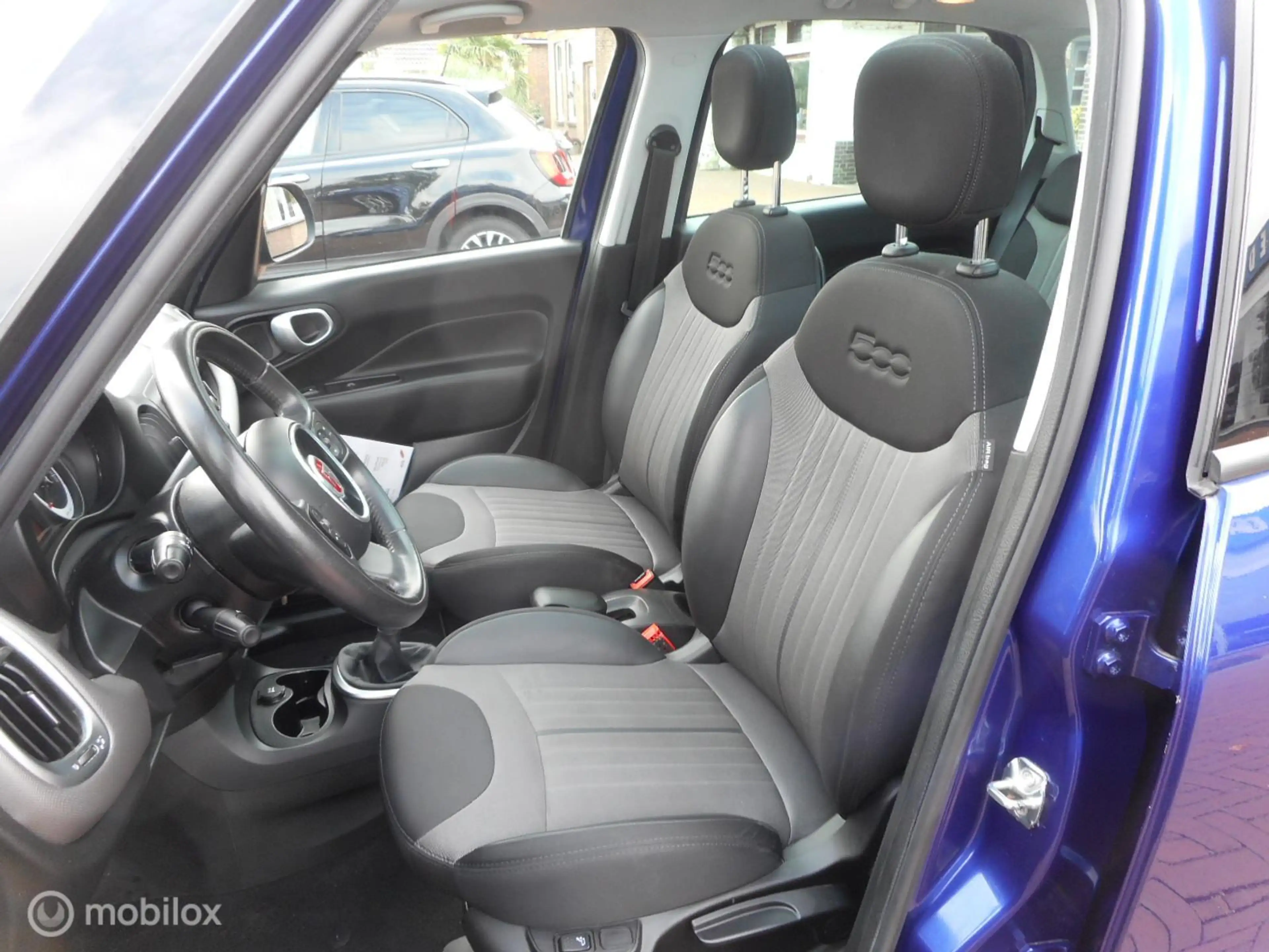 Fiat 500L TwinAir Turbo 105 Lounge ECC+LM-16+PDC+CRUISE+META — photo 5