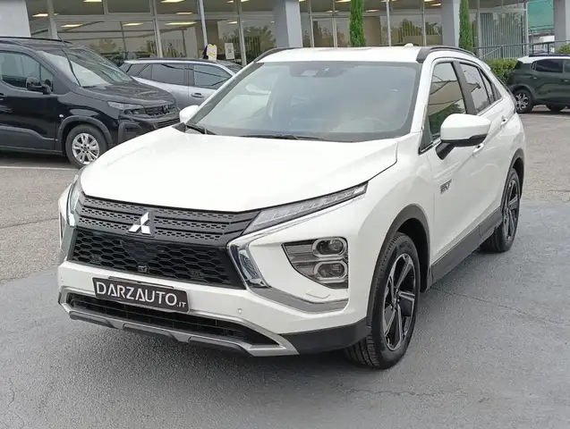 Mitsubishi Eclipse Cross 2.4 MIVEC 4WD PHEV Diamond SDA