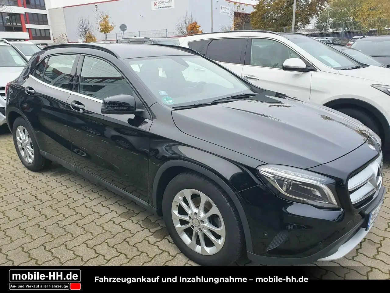 Mercedes-Benz GLA 180