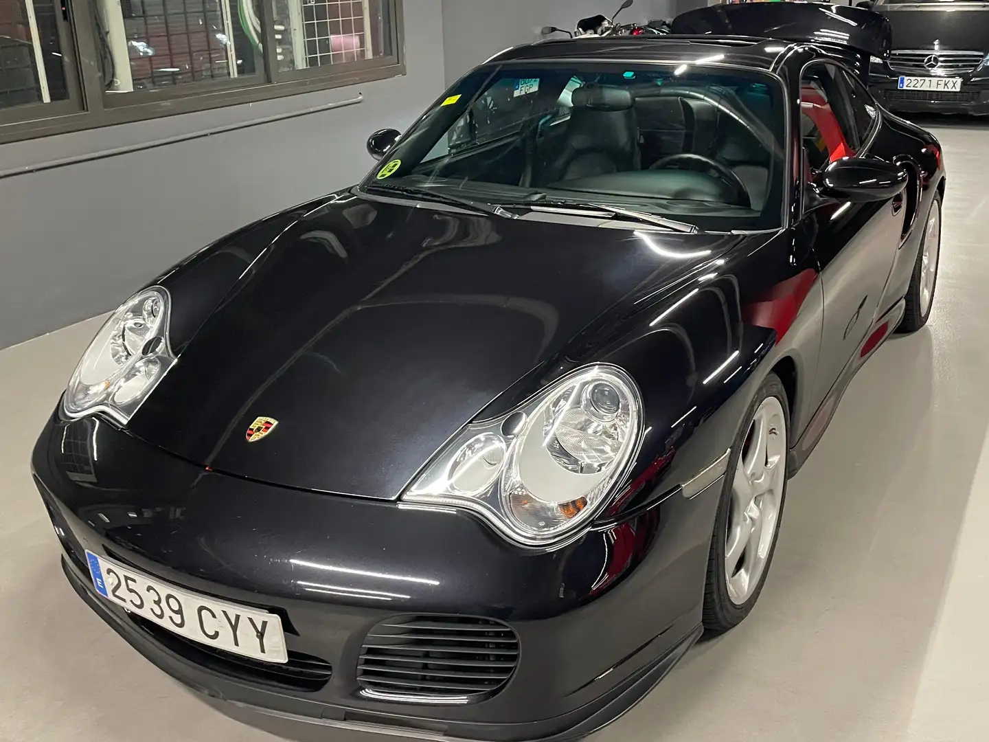 Porsche 996 Turbo Negro - 1