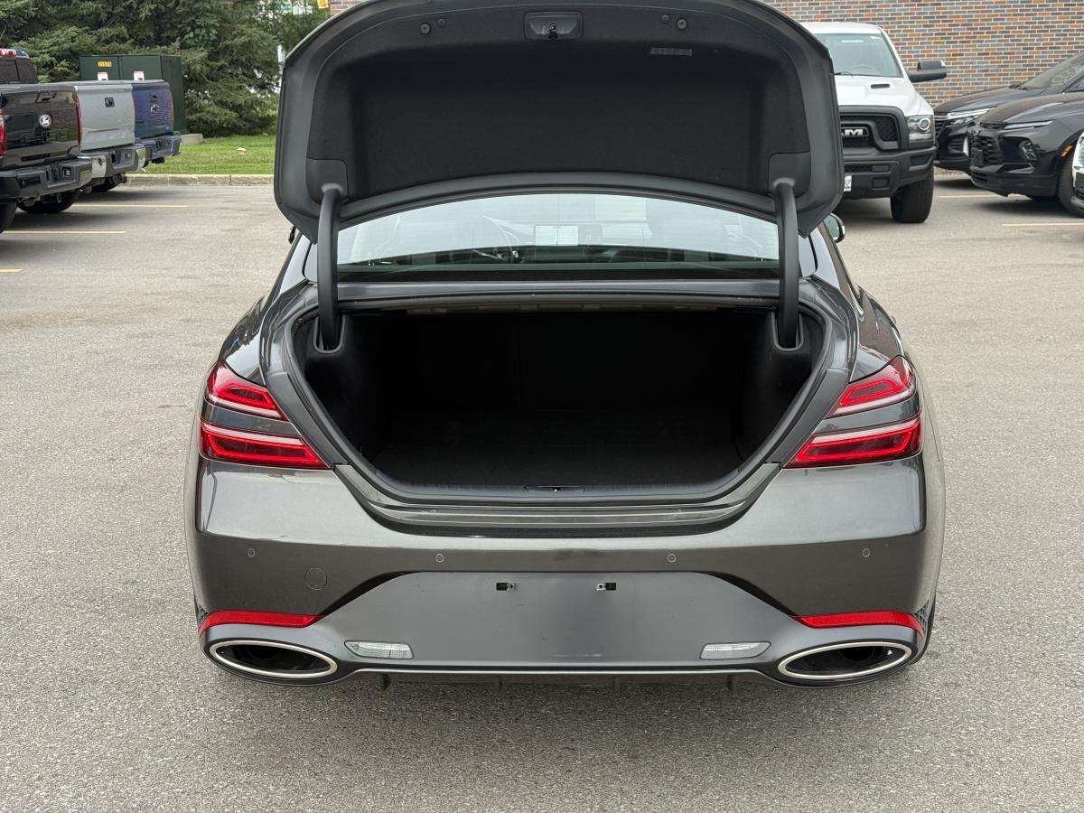 2026 Genesis G70 2.5t Prestige — photo 1