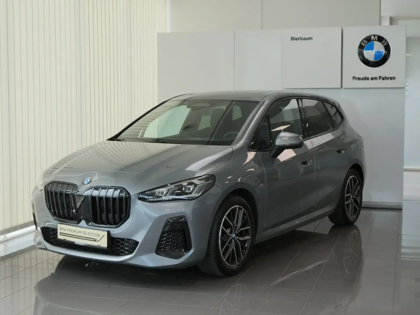 BMW 218 d Grau - 1