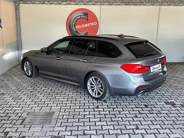 BMW 5 Series view 3