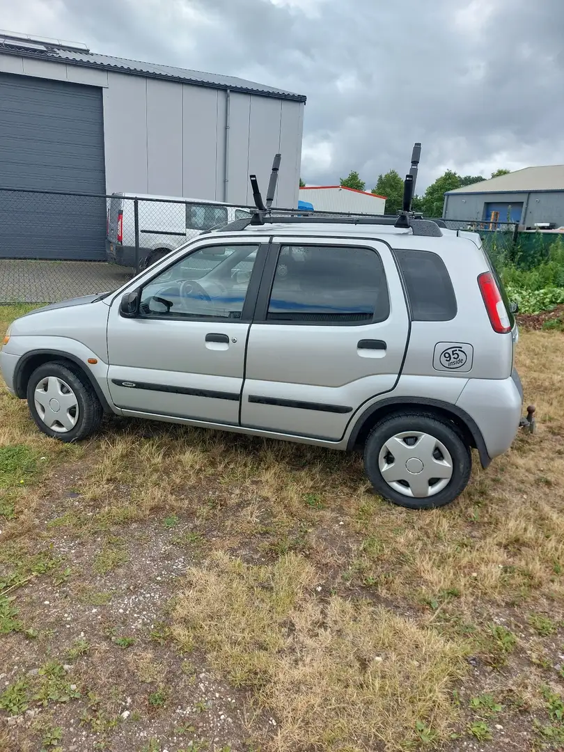 Suzuki Ignis 1.3-16V GL Gris - 1