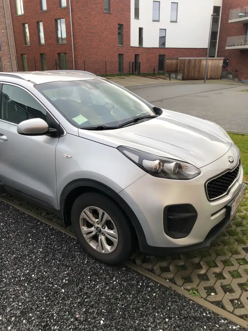 Kia Sportage 1.7 CRDi 2WD Style Pack ISG DCT Gris - 2