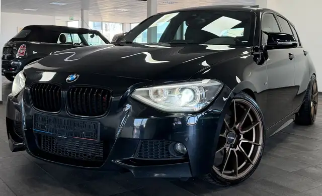 BMW 125 d M PAKET XENON NAVI LEDER HARMAN SPOILER 2HD