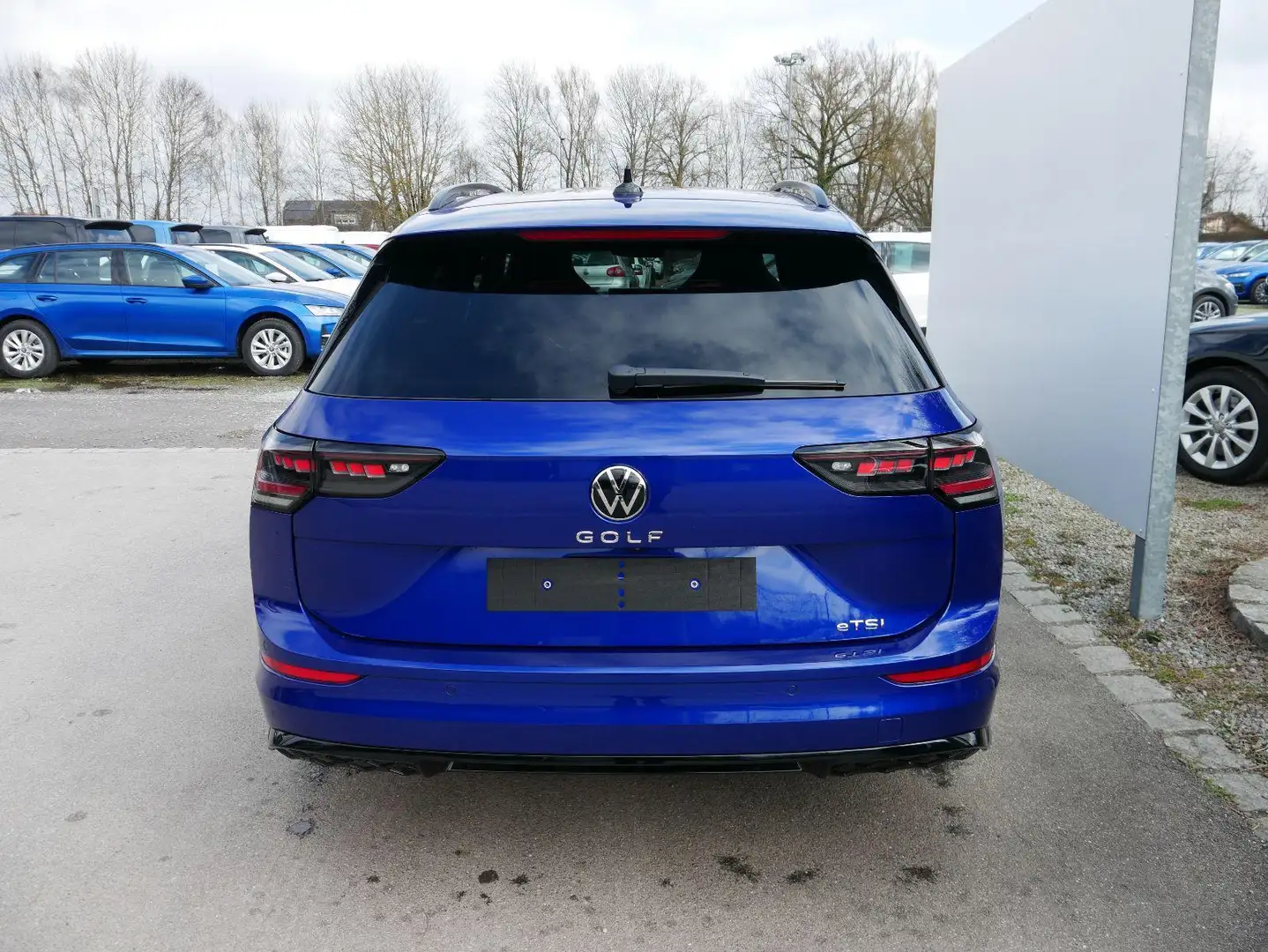 Volkswagen Golf Variant R-Line 1.5 eTSI 150 DSG R-line*NAVI*ACC*MATRIX-... Blau - 2