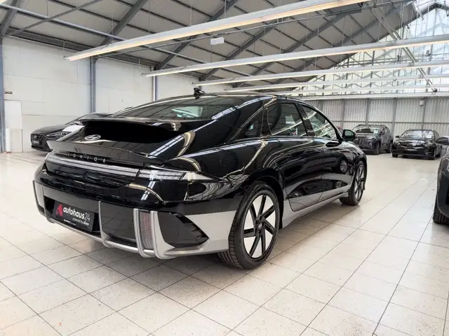 Hyundai Ioniq 6 view 5