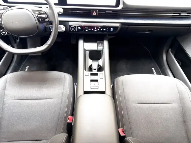 Hyundai Ioniq 6 view 14