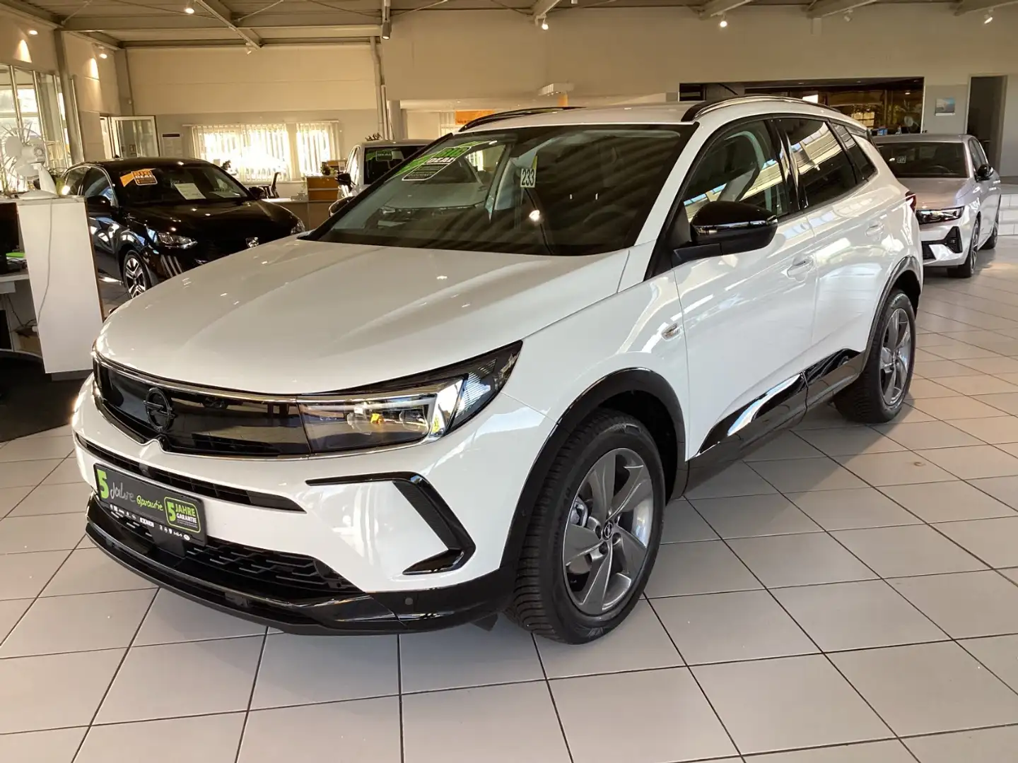 Opel Grandland 1.2 Turbo GS LINE ACC+LED+Navi+SHZ+LM Blanc - 2