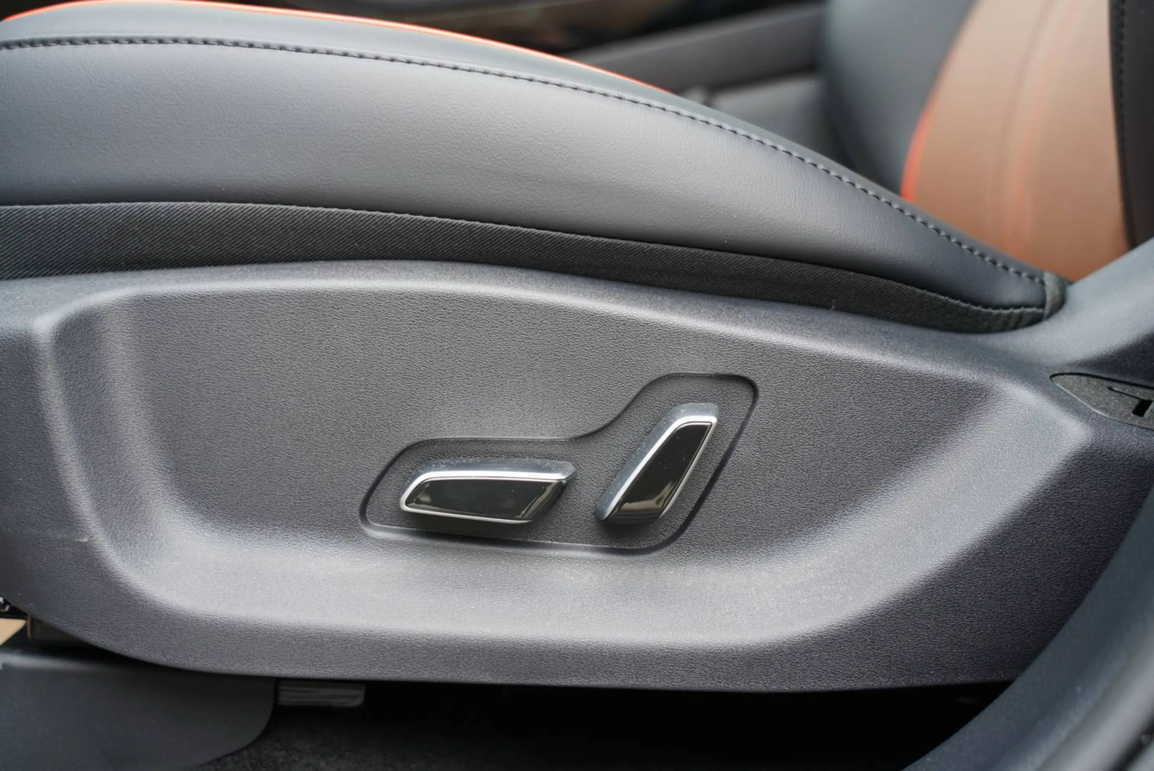 BYD Seal U DM-i Boost 1.5 PHEV (160 kw)**Nieuwe wagen! — photo 13