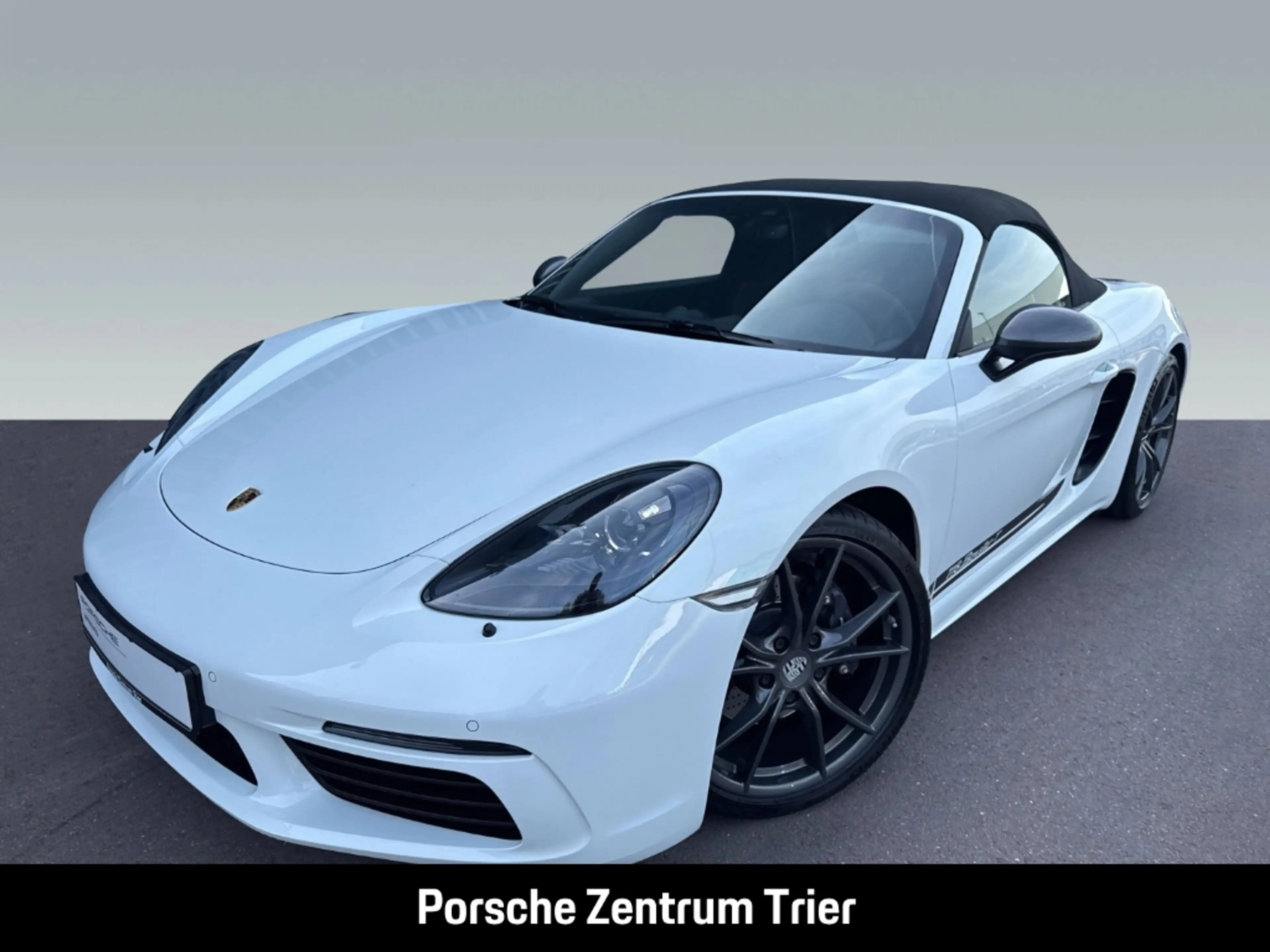 Porsche Boxster 718 T — photo 9