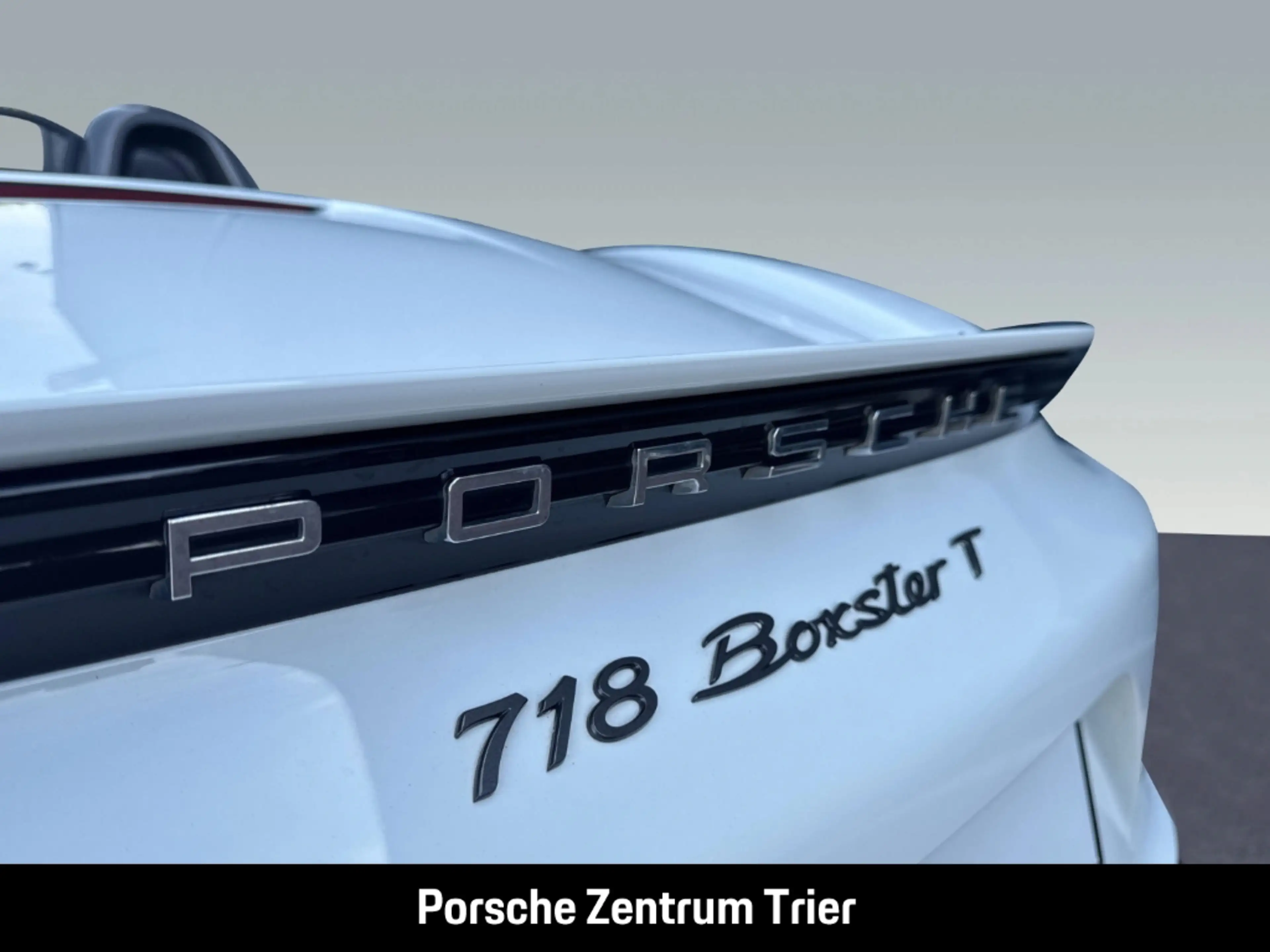 Porsche Boxster 718 T — photo 13