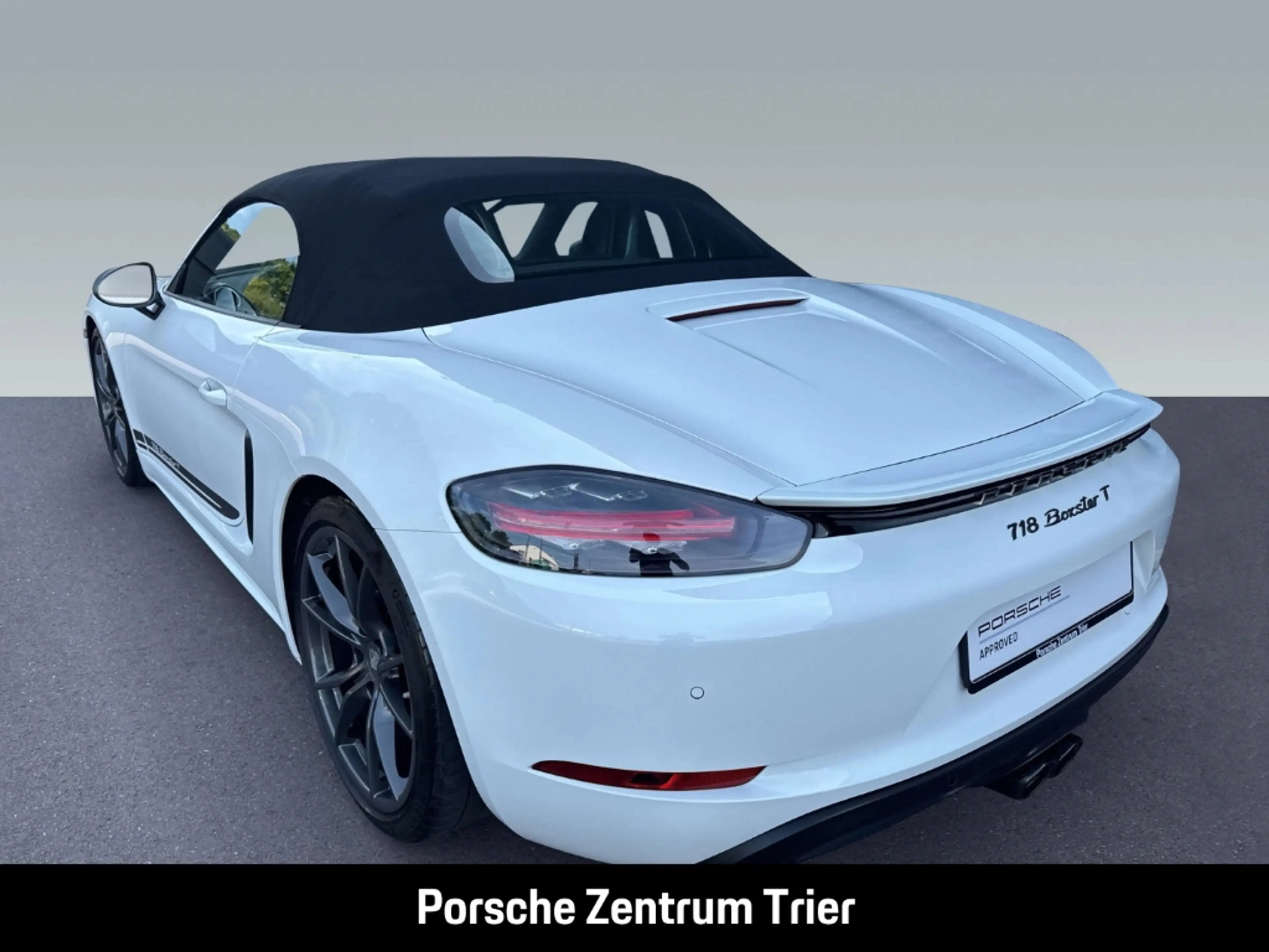 Porsche Boxster 718 T — photo 10