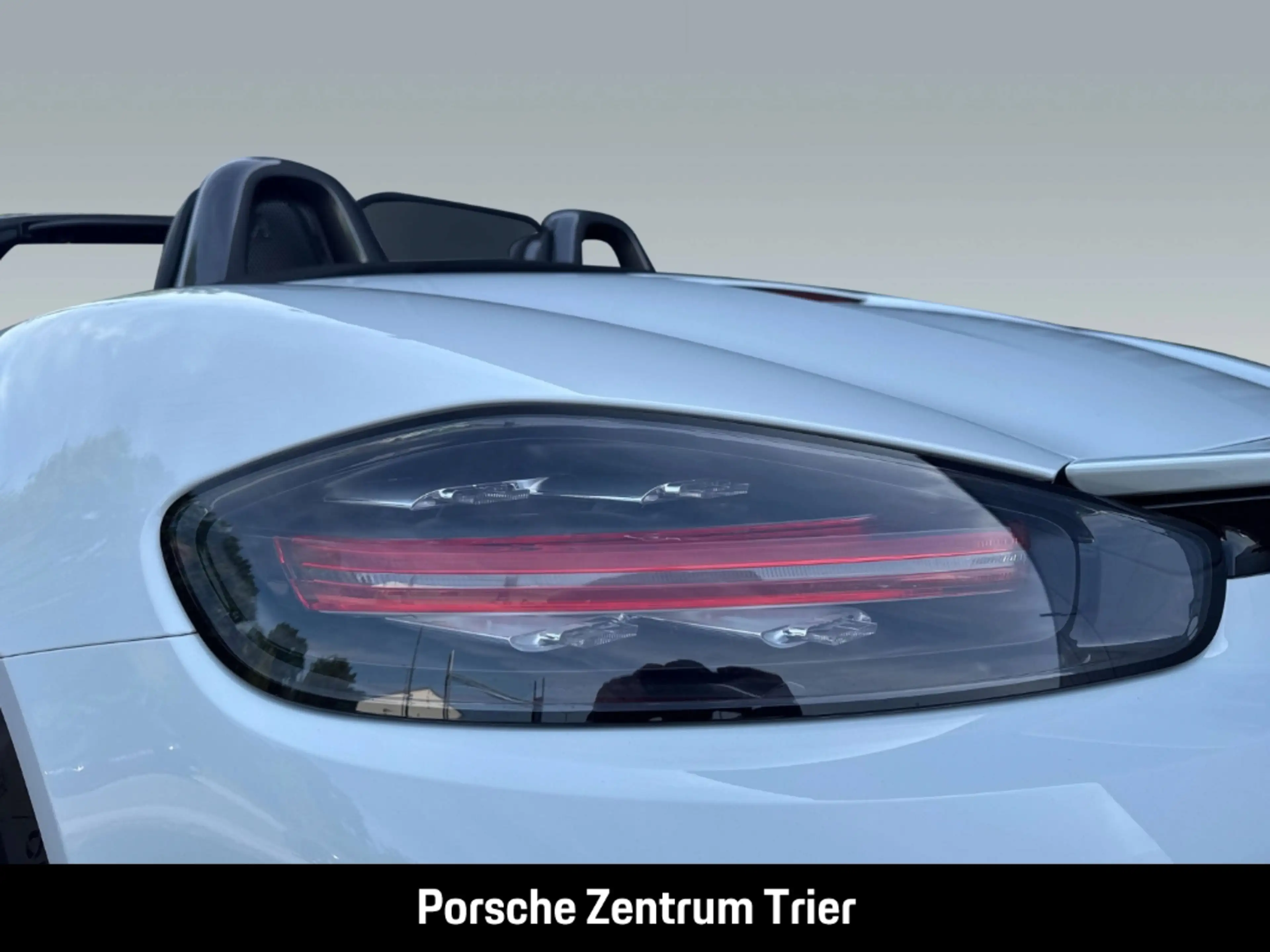 Porsche Boxster 718 T — photo 12