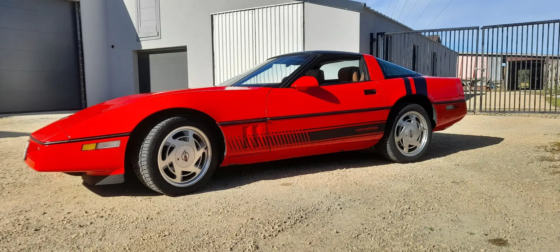 Chevrolet Corvette Rouge - 1