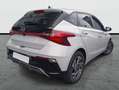 Hyundai i20 FL 1.0 T-GDi 66,2 kW (90 CV) MT6 2WD Emotion MY26 Gris - thumbnail 2