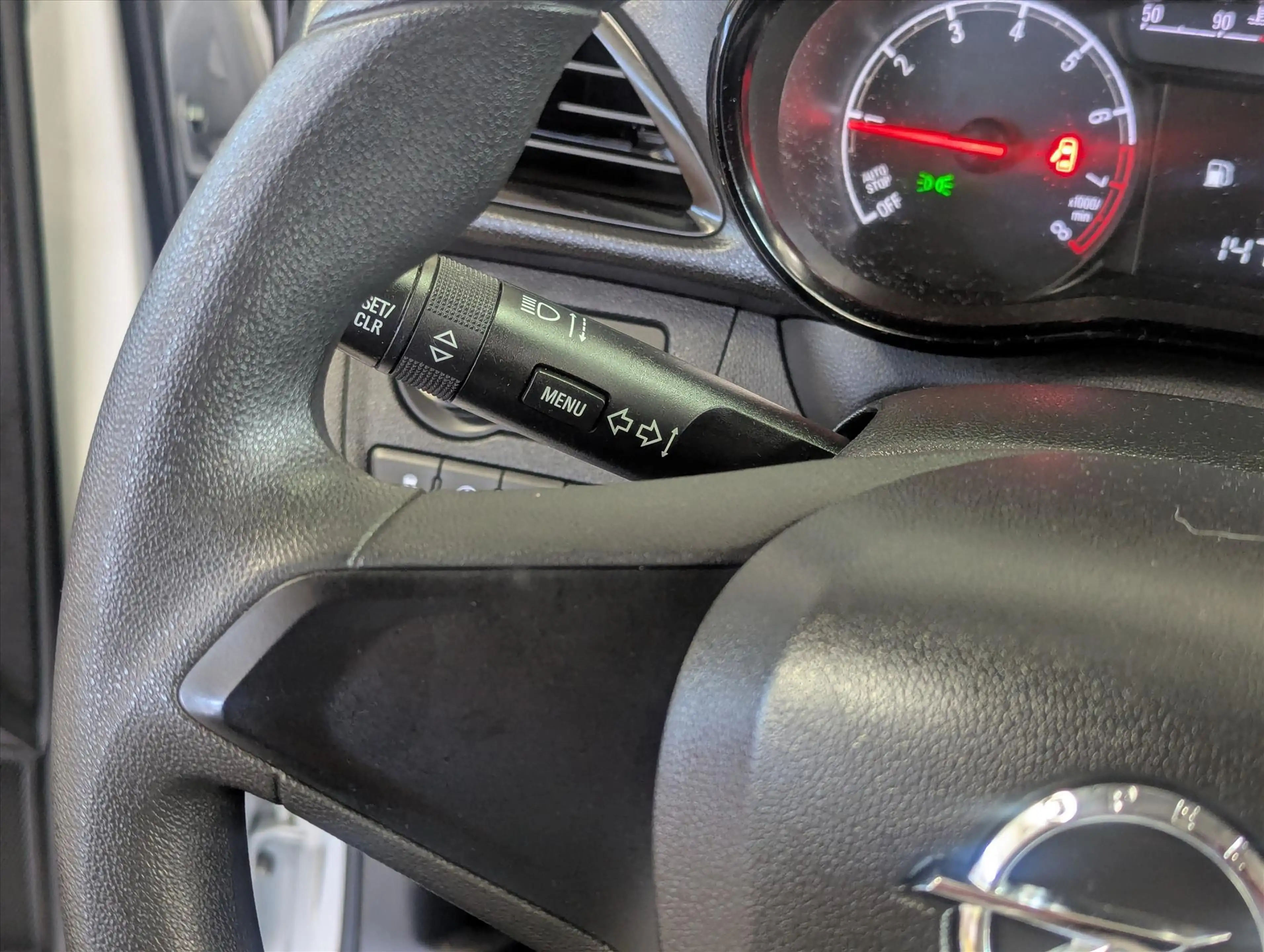 Opel Karl 1.0 ecoFLEX 75pk Selection — photo 12
