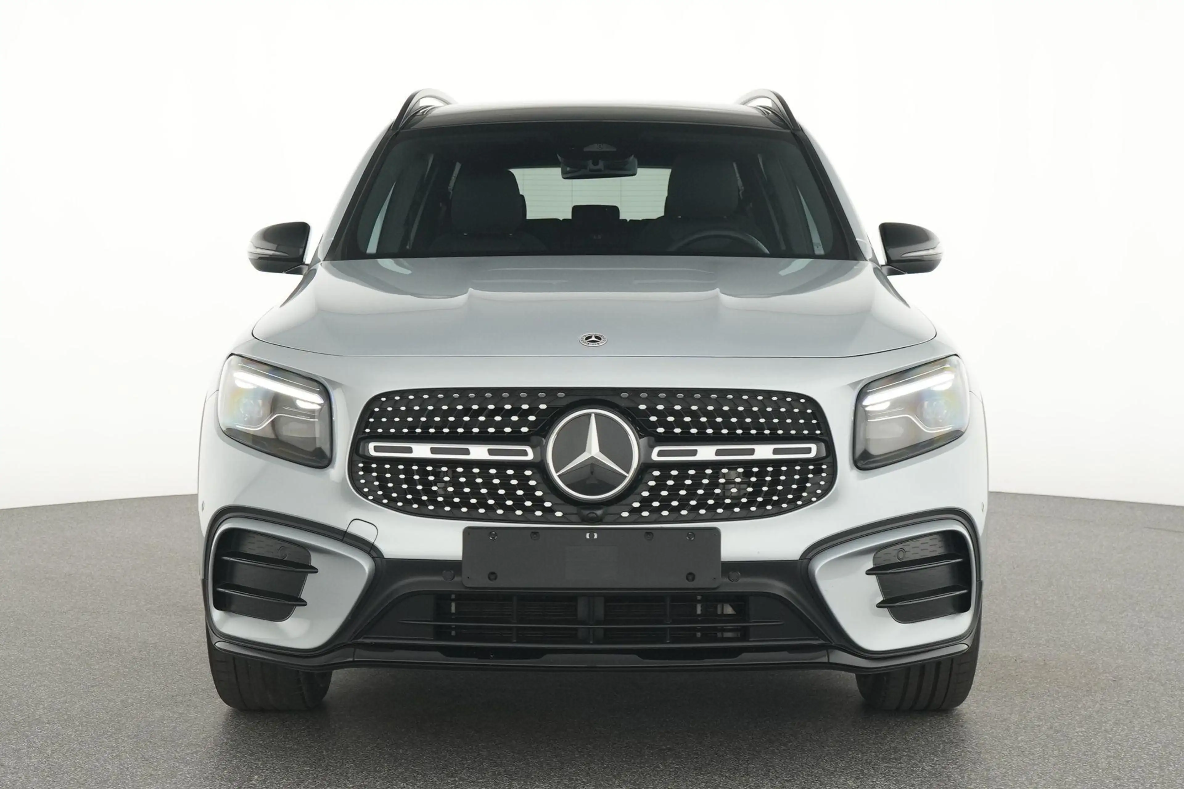 Mercedes-Benz GLB 180 AMG Line 7PLACES — photo 6