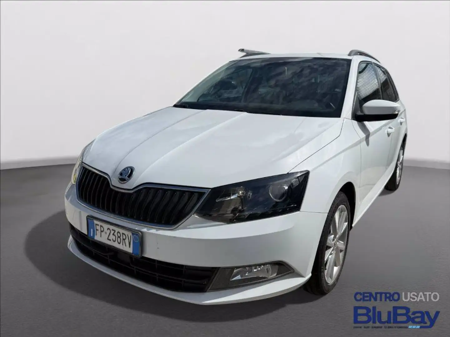 Skoda Fabia 1.0 TSI Wagon Executive Blanc - 1