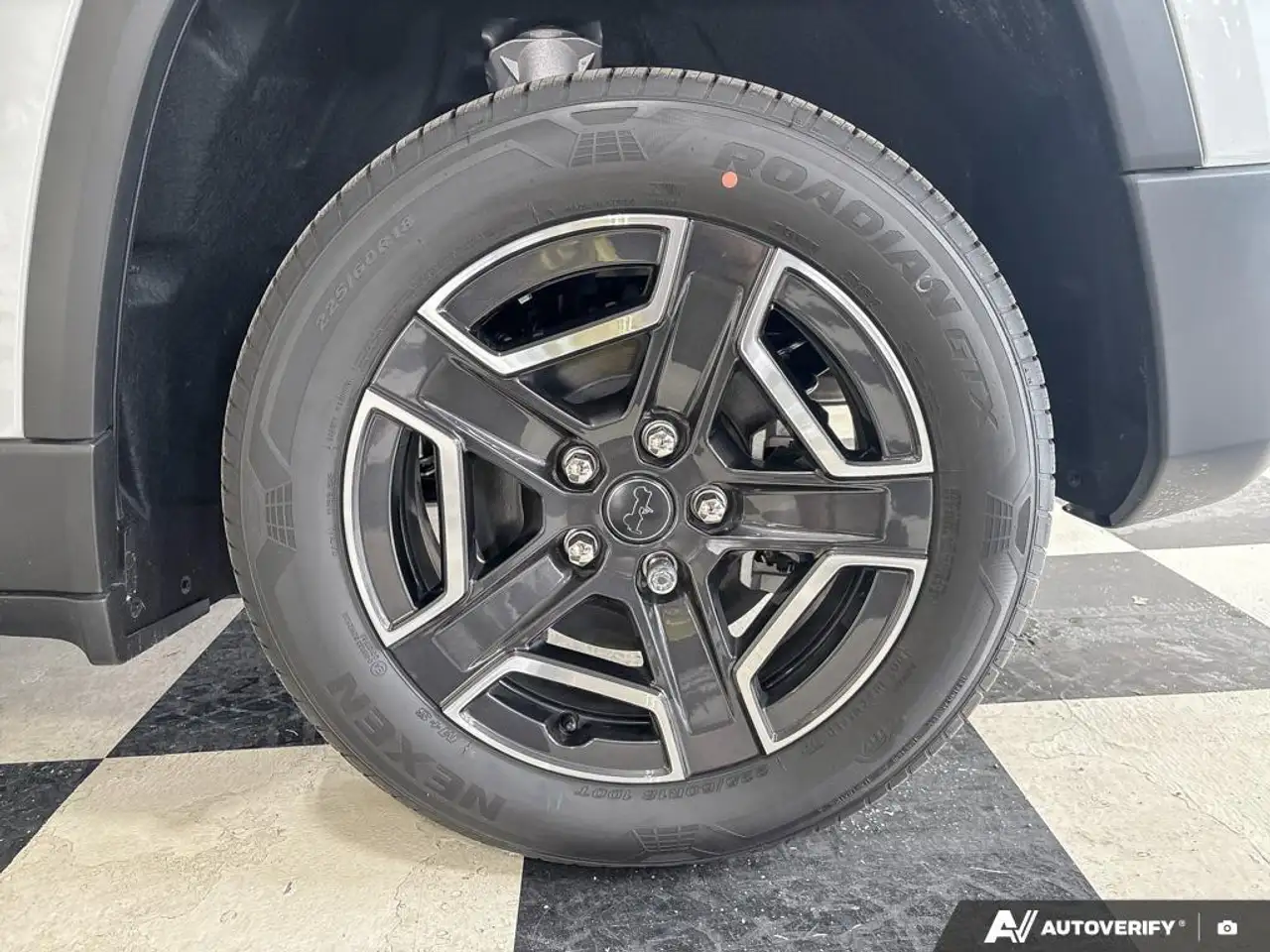 Jeep Cherokee снимка Jeep Cherokee