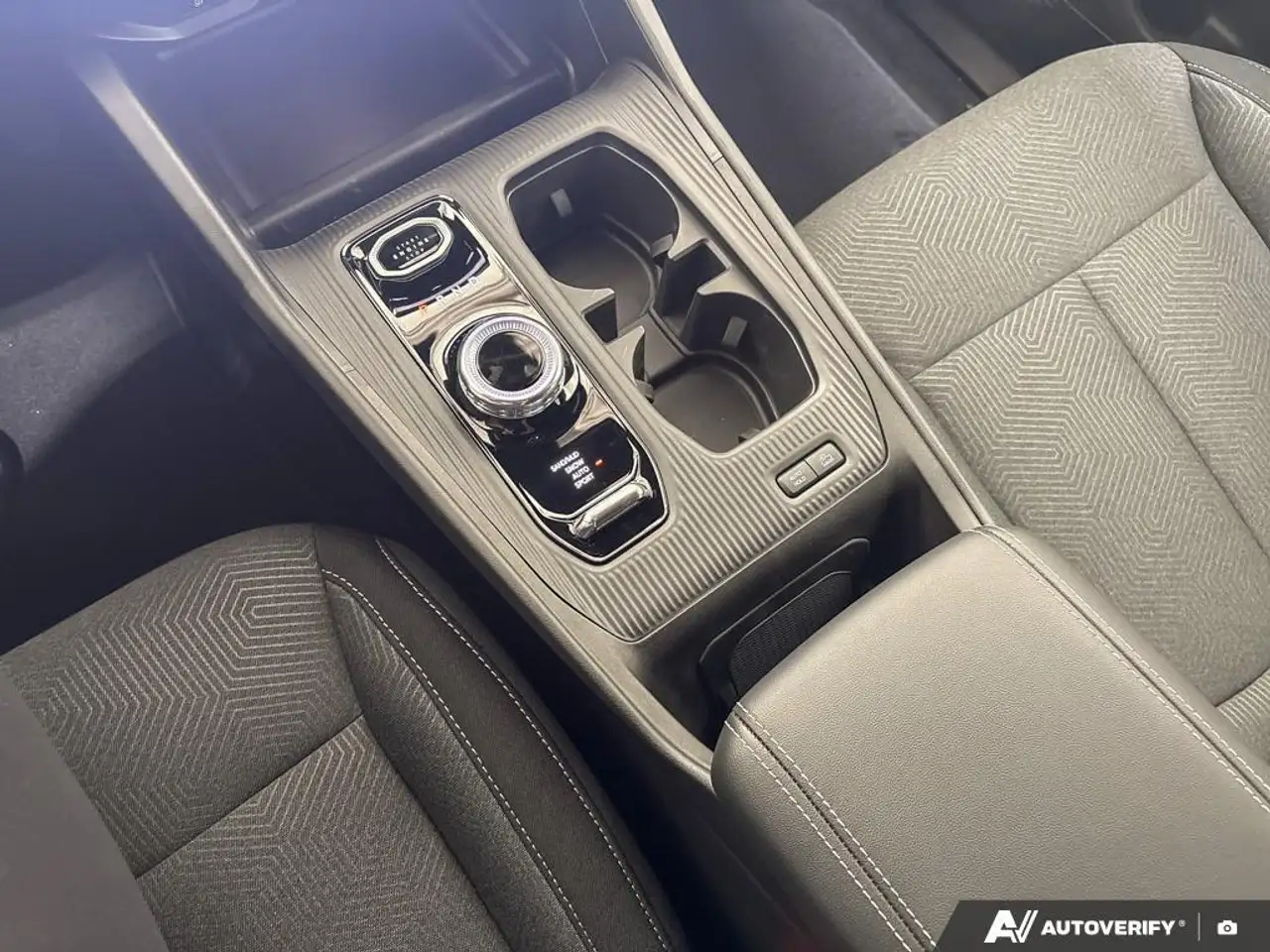 Jeep Cherokee снимка Jeep Cherokee