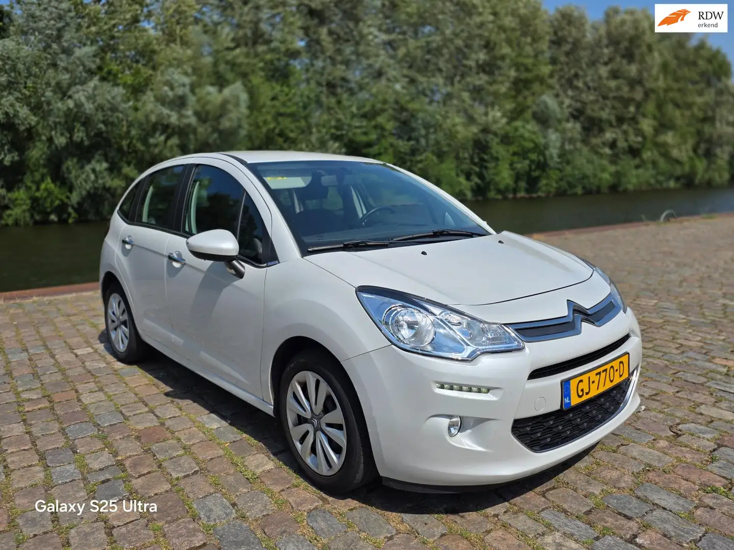Citroen C3 1.2 PureTech Collection navigatie cruis control pa Wit - 1