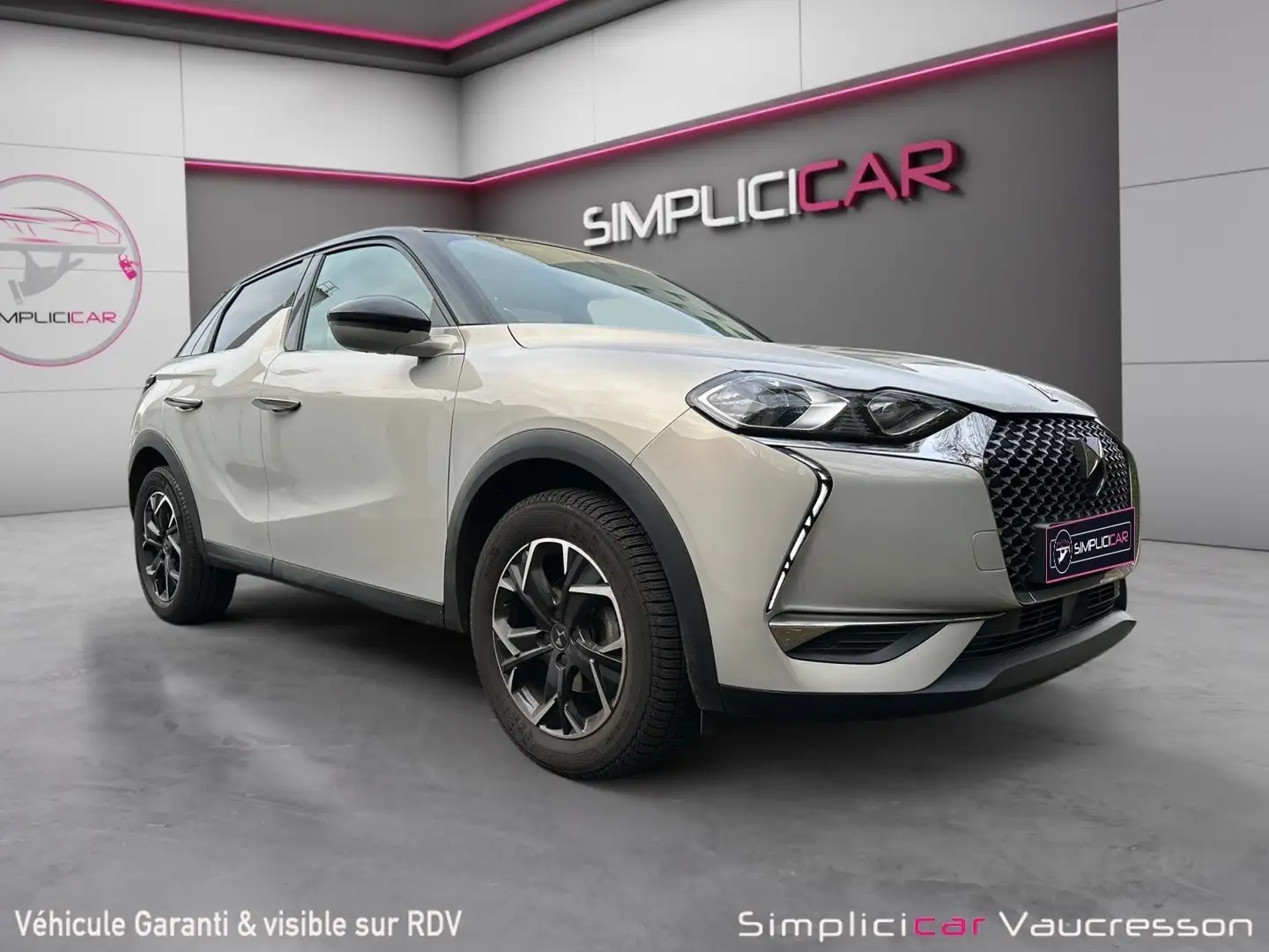 DS Automobiles DS 3 Crossback Connected Chic Gri - 1