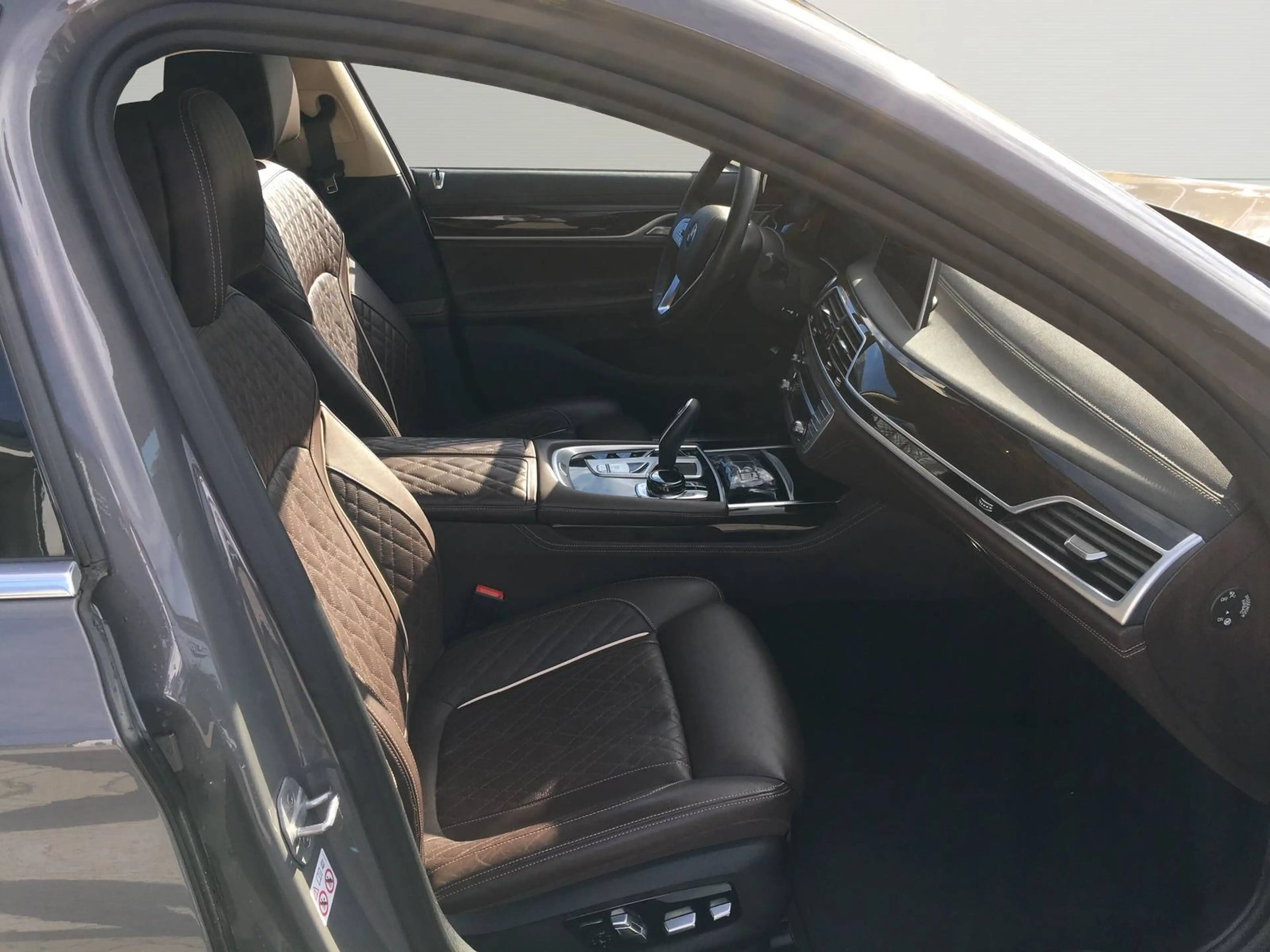 BMW 745 745e-LASERLIGHT-CONNECTED-PRO-ASSISTANT-PRO — photo 6
